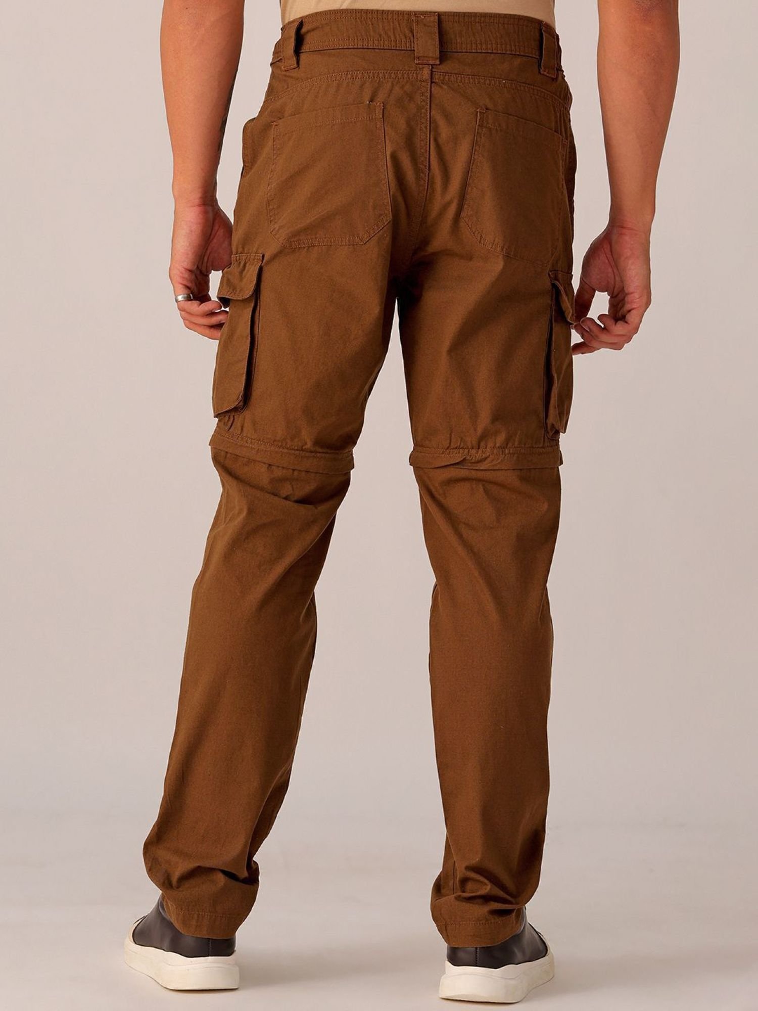 Men Relaxed Fit Mid Rise Cargo