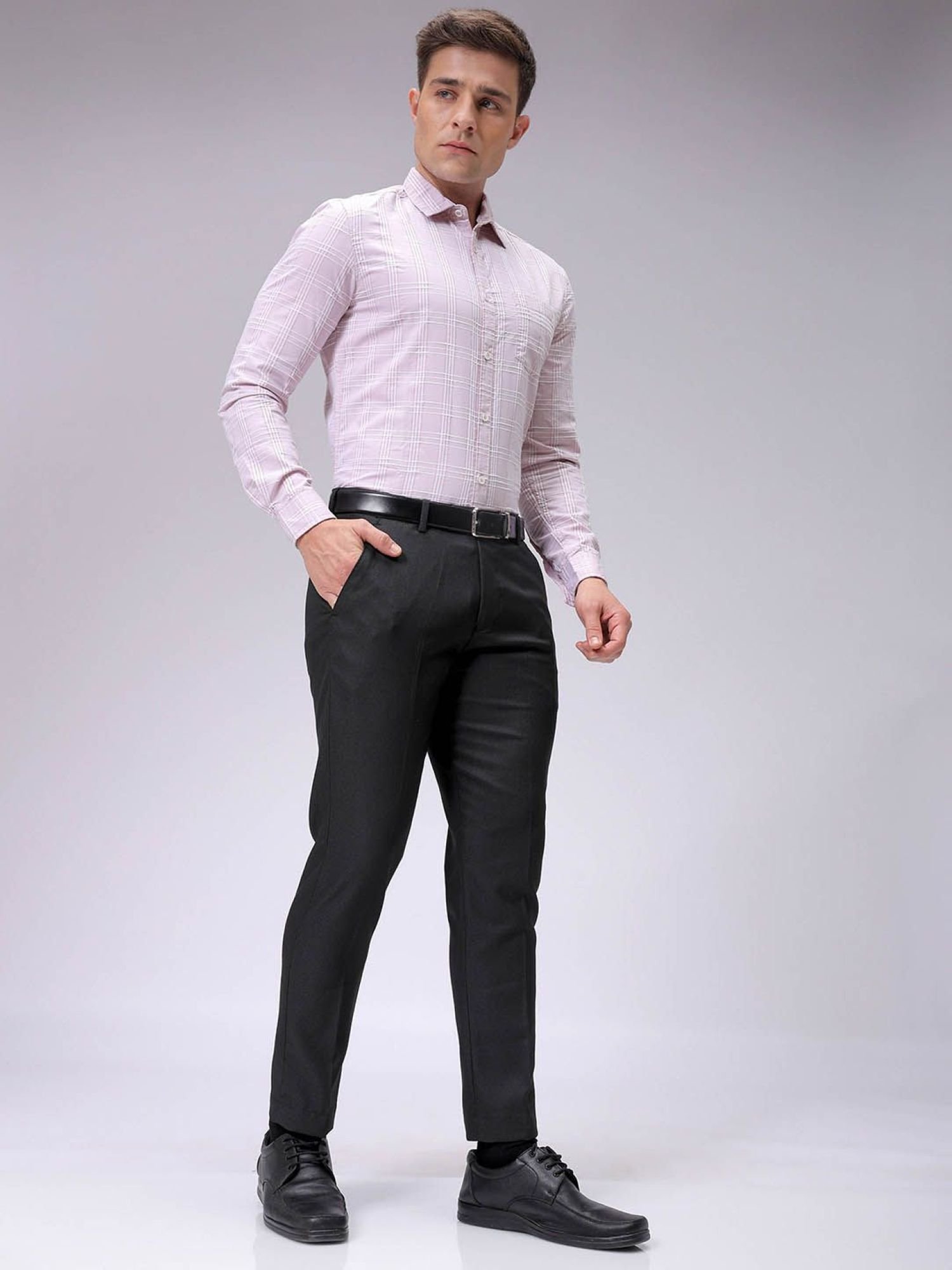 Men Slim Fit Mid Rise Trouser