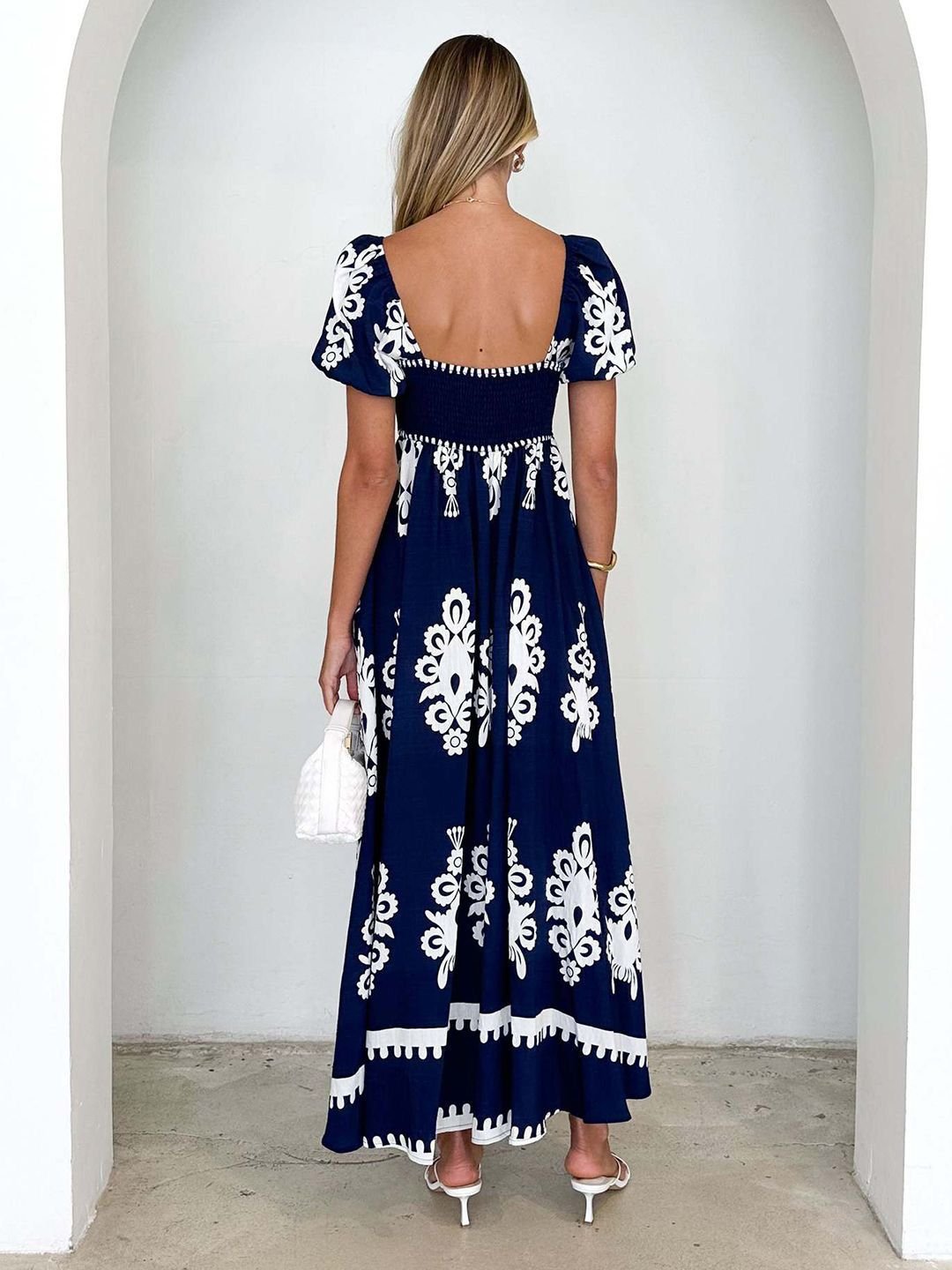 Blue and White Printed Square Neck Short Sleeves Maxi Dress