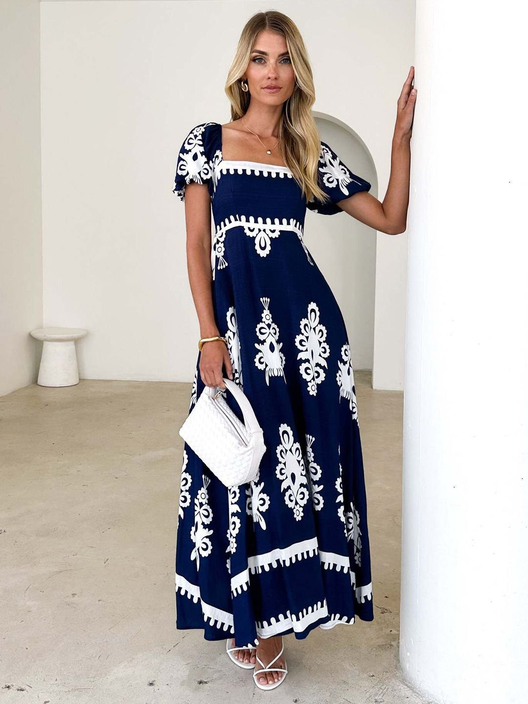 Blue and White Printed Square Neck Short Sleeves Maxi Dress