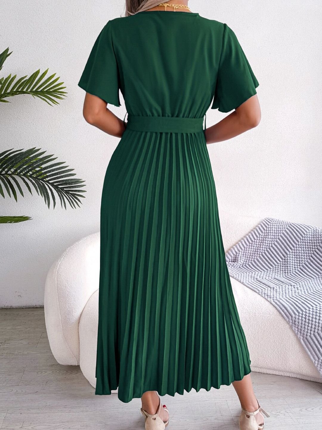 Emerald Green V-Neck Pleated Maxi Dress with Belt