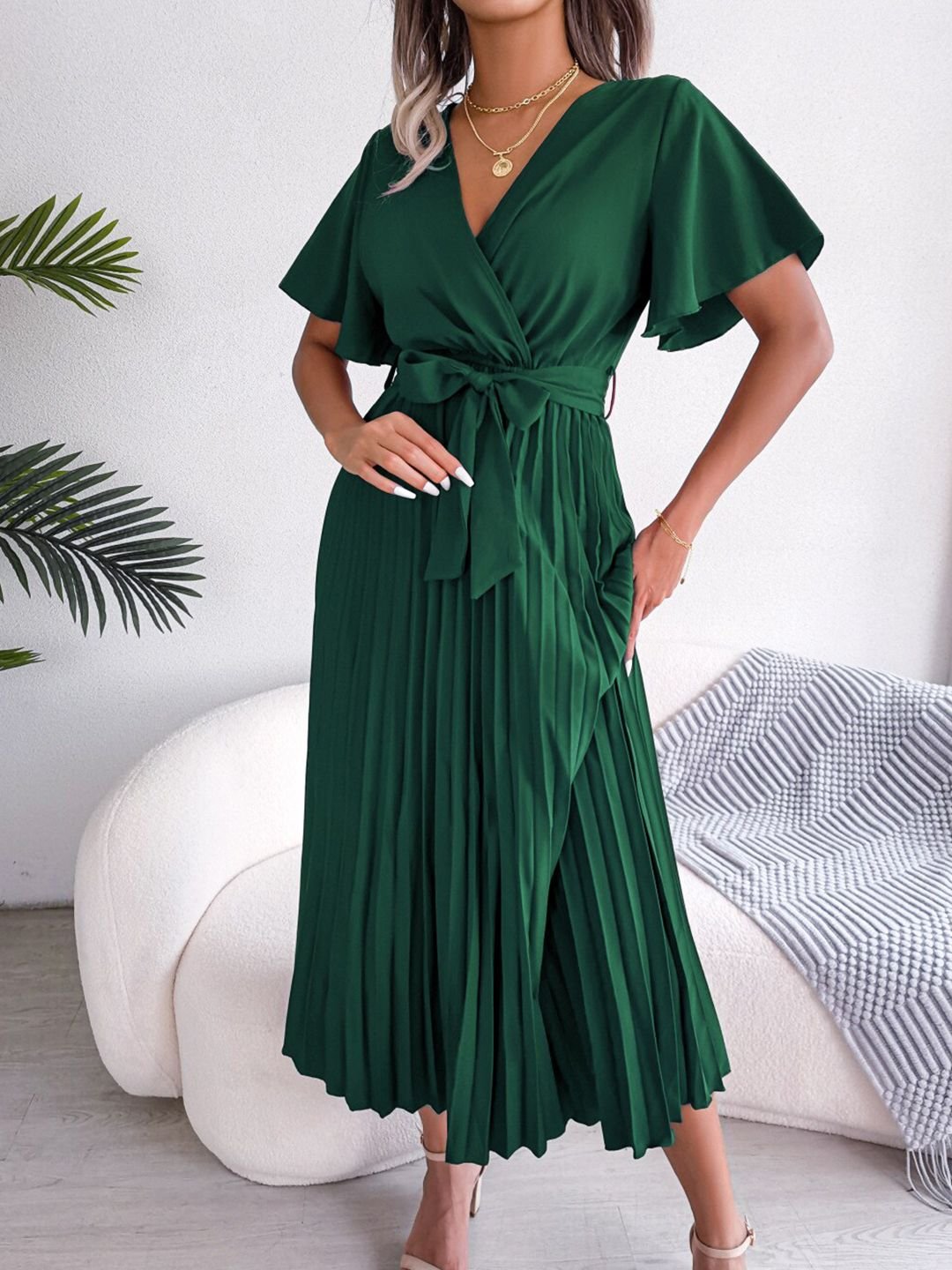 Emerald Green V-Neck Pleated Maxi Dress with Belt
