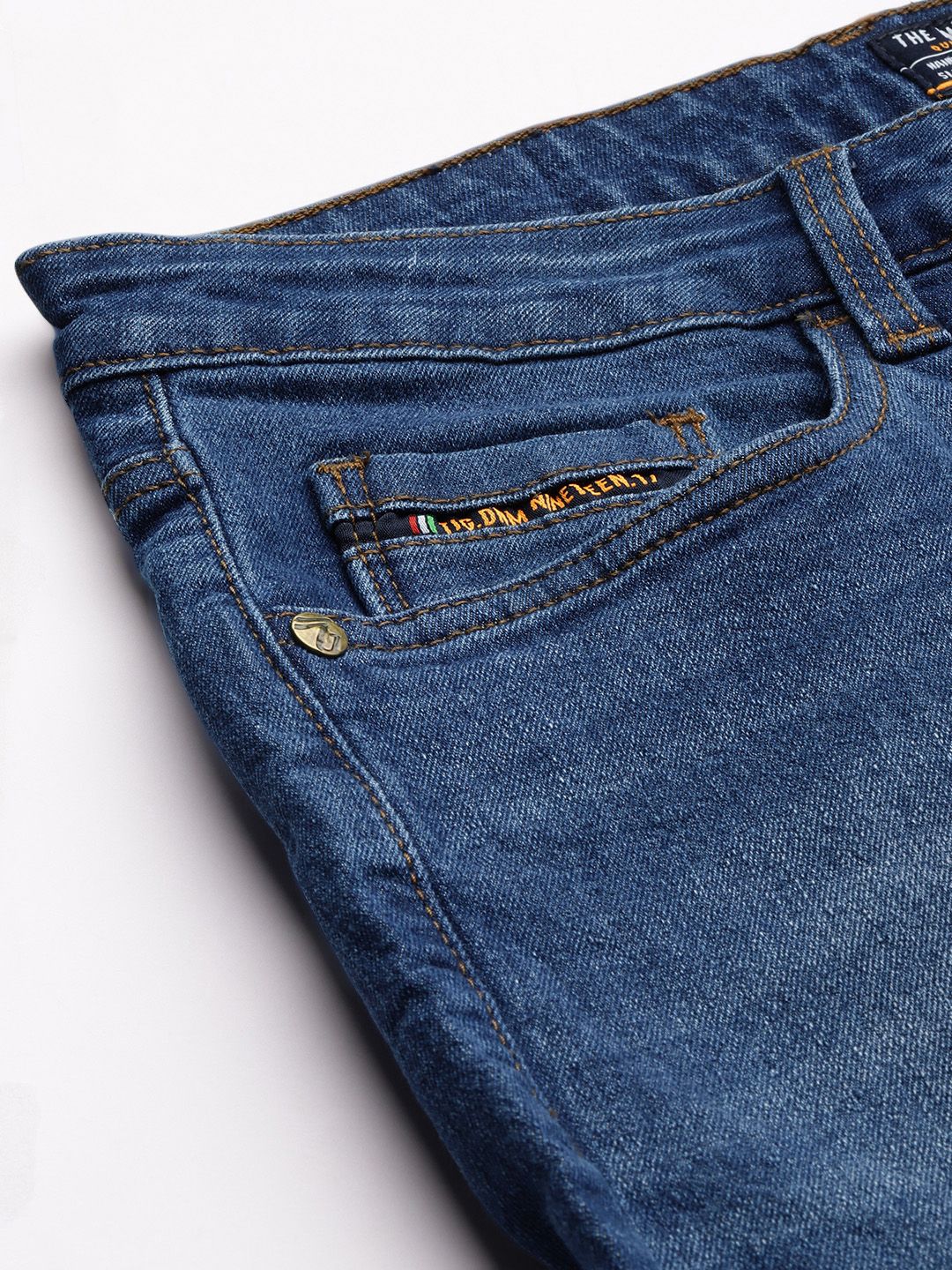 Men Carrot Fit Mid Rise Stretchable Jeans