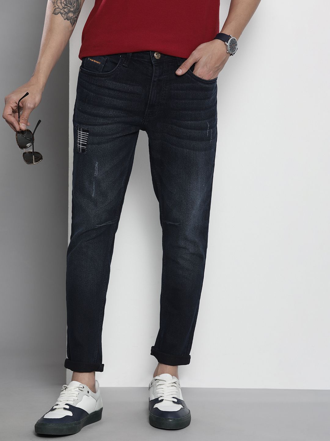 Men Carrot Fit Mid Rise Stretchable Jeans