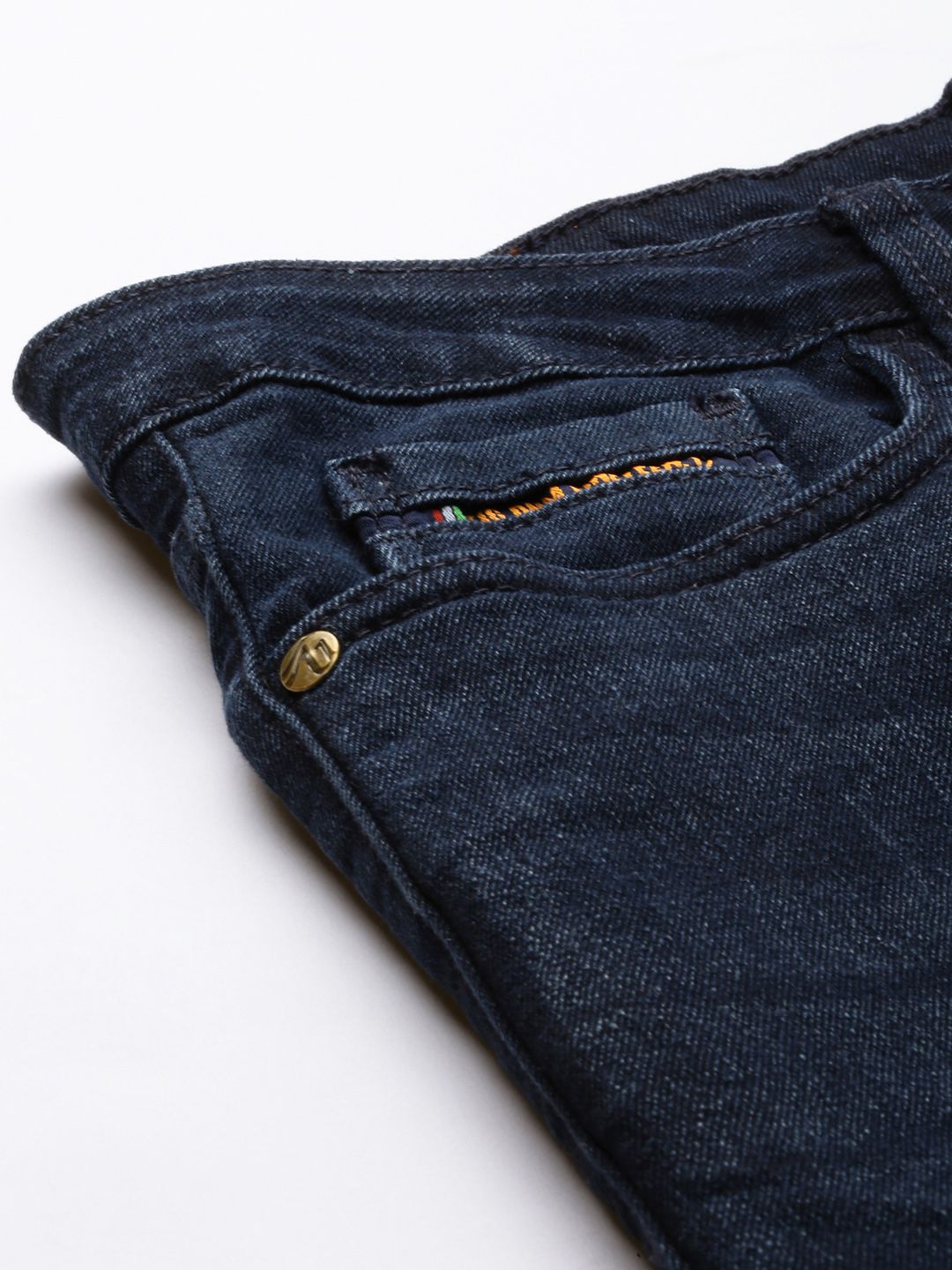 Men Carrot Fit Mid Rise Stretchable Jeans