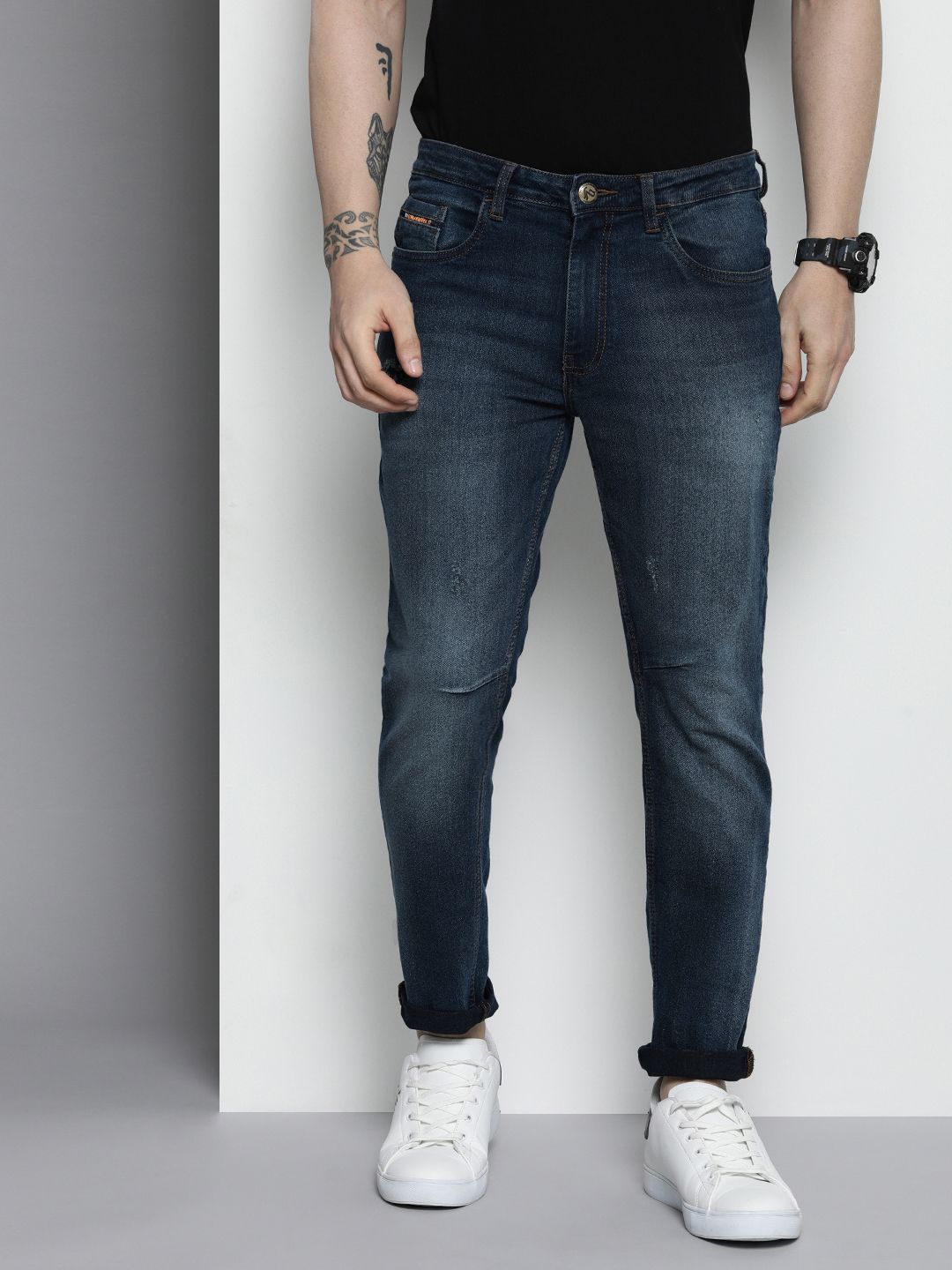 Men Carrot Fit Mid Rise Stretchable Jeans