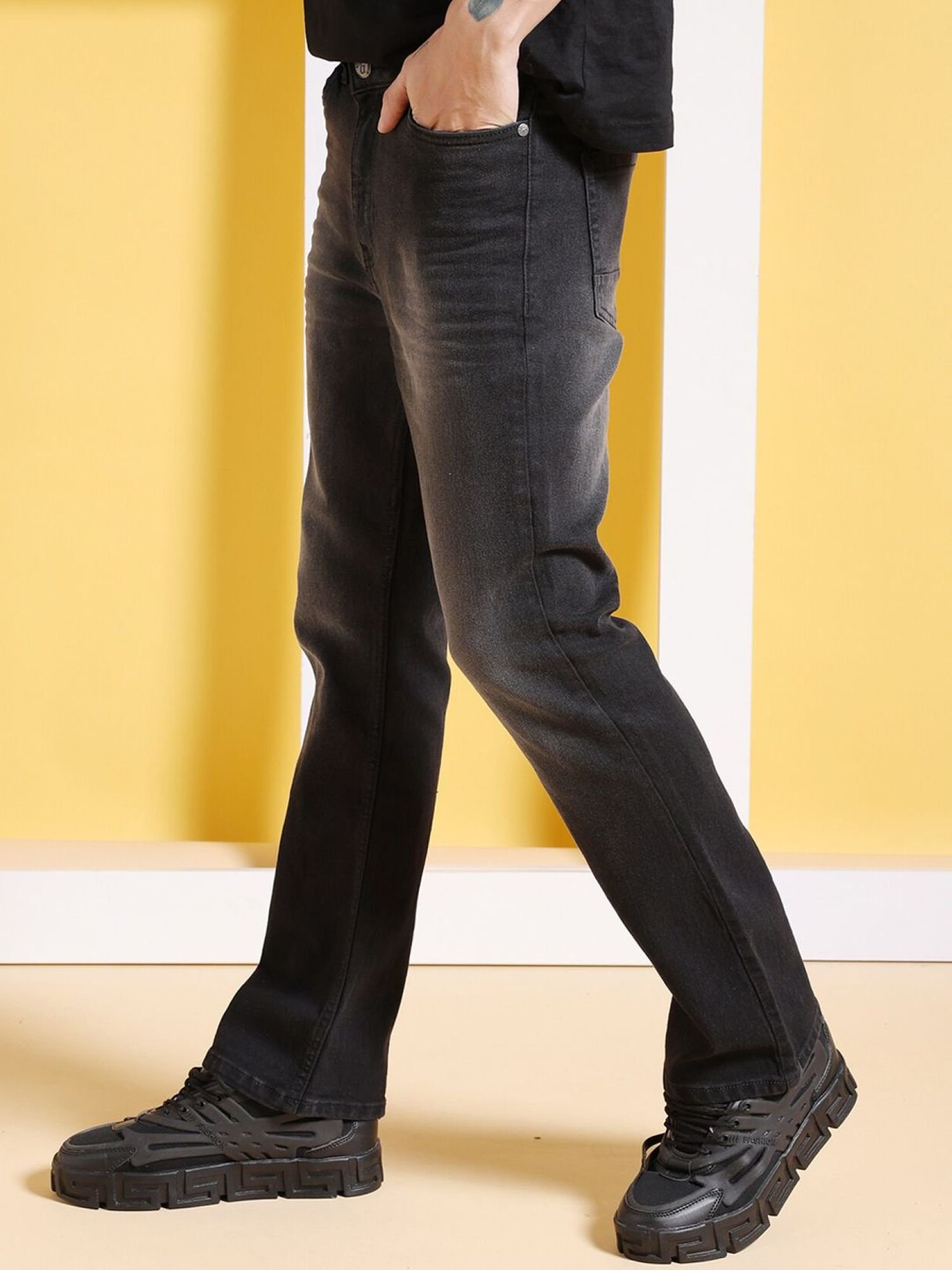 Men Bootcut Mid Rise Stretchable Jeans