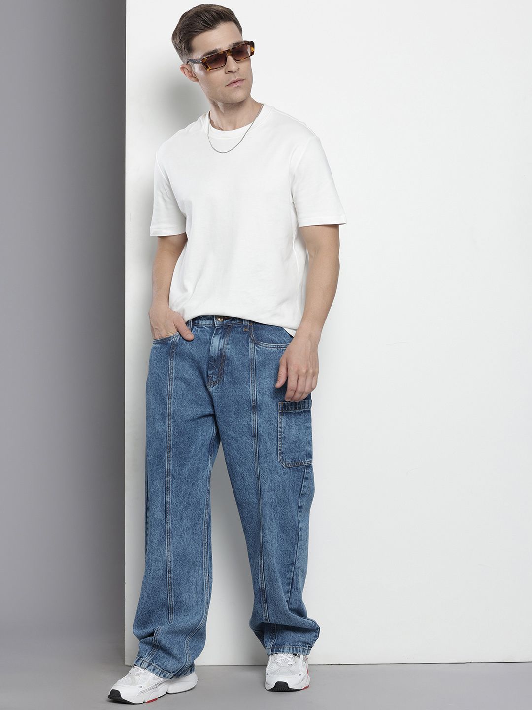 Men Wide Leg Mid Rise Jeans