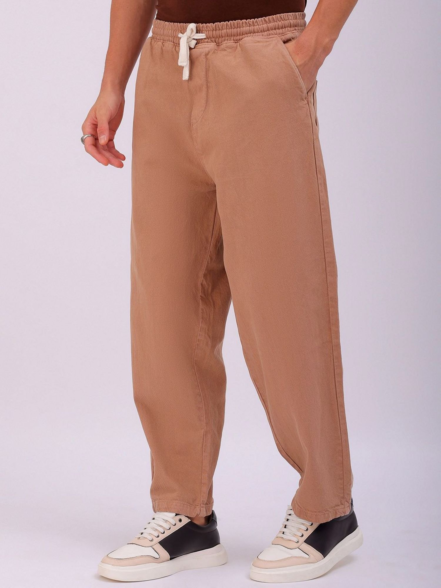Men Barrel Loose Fit Mid Rise Denim Joggers