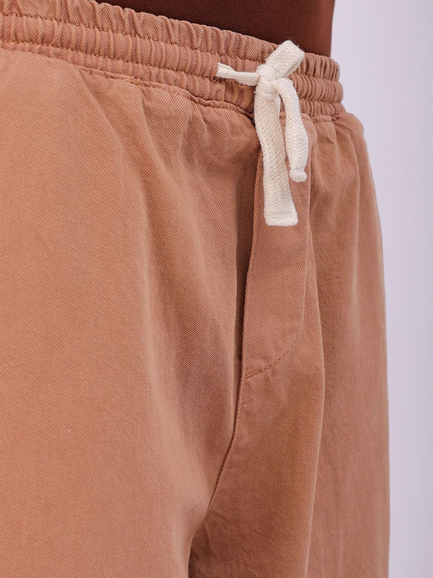 Men Barrel Loose Fit Mid Rise Denim Joggers