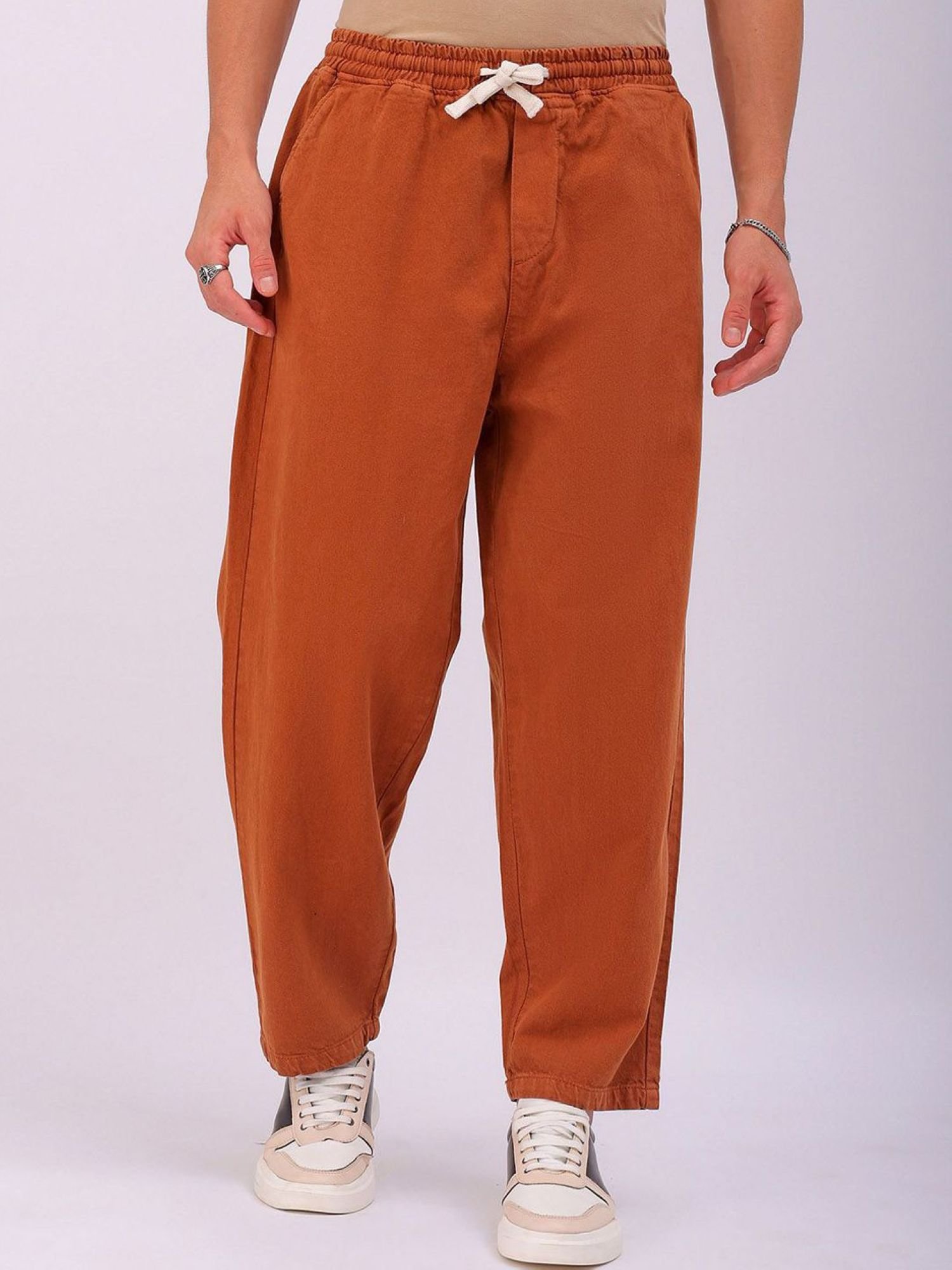Men Barrel Loose Fit Mid Rise Jogger Jeans