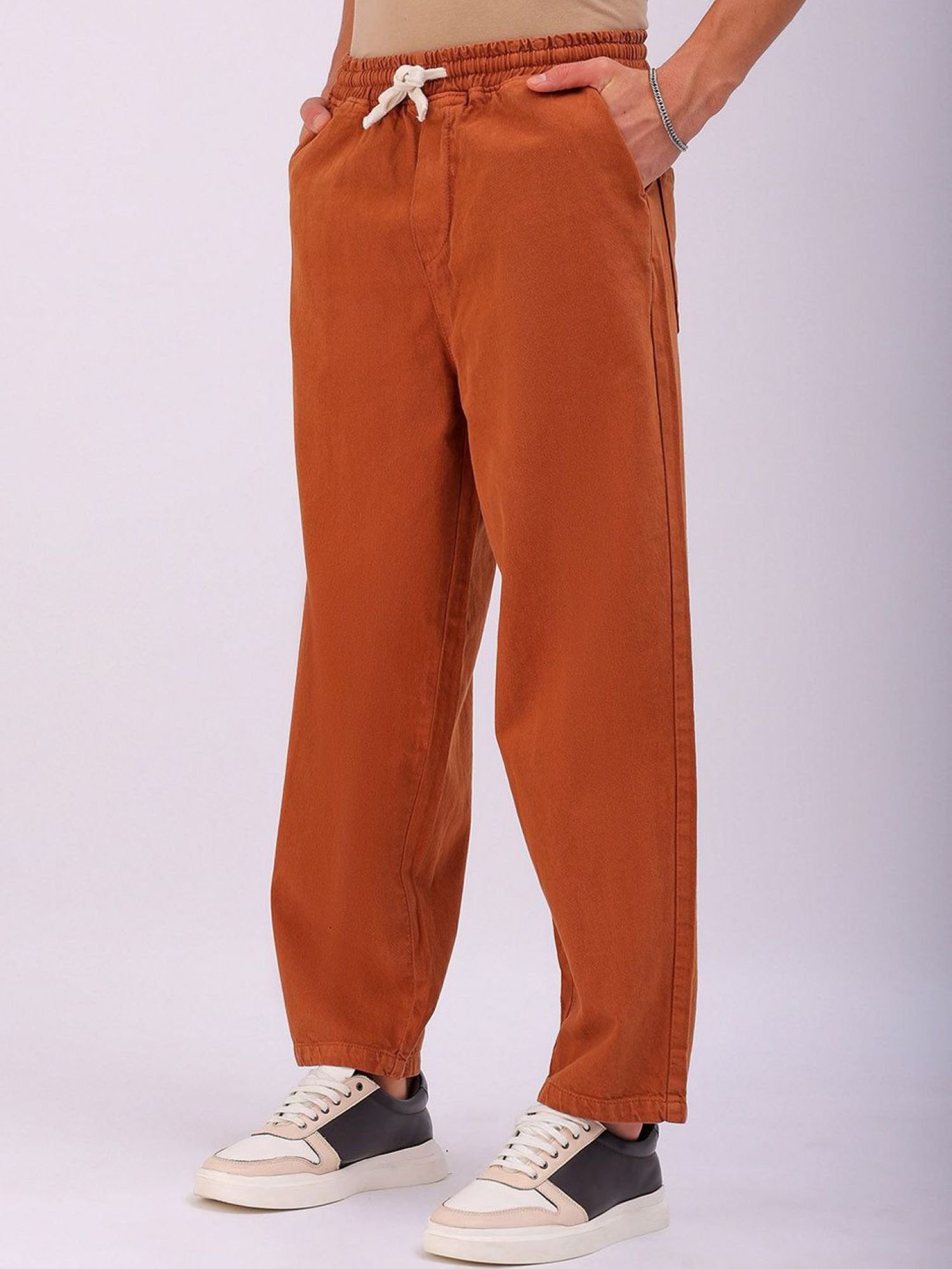 Men Barrel Loose Fit Mid Rise Jogger Jeans