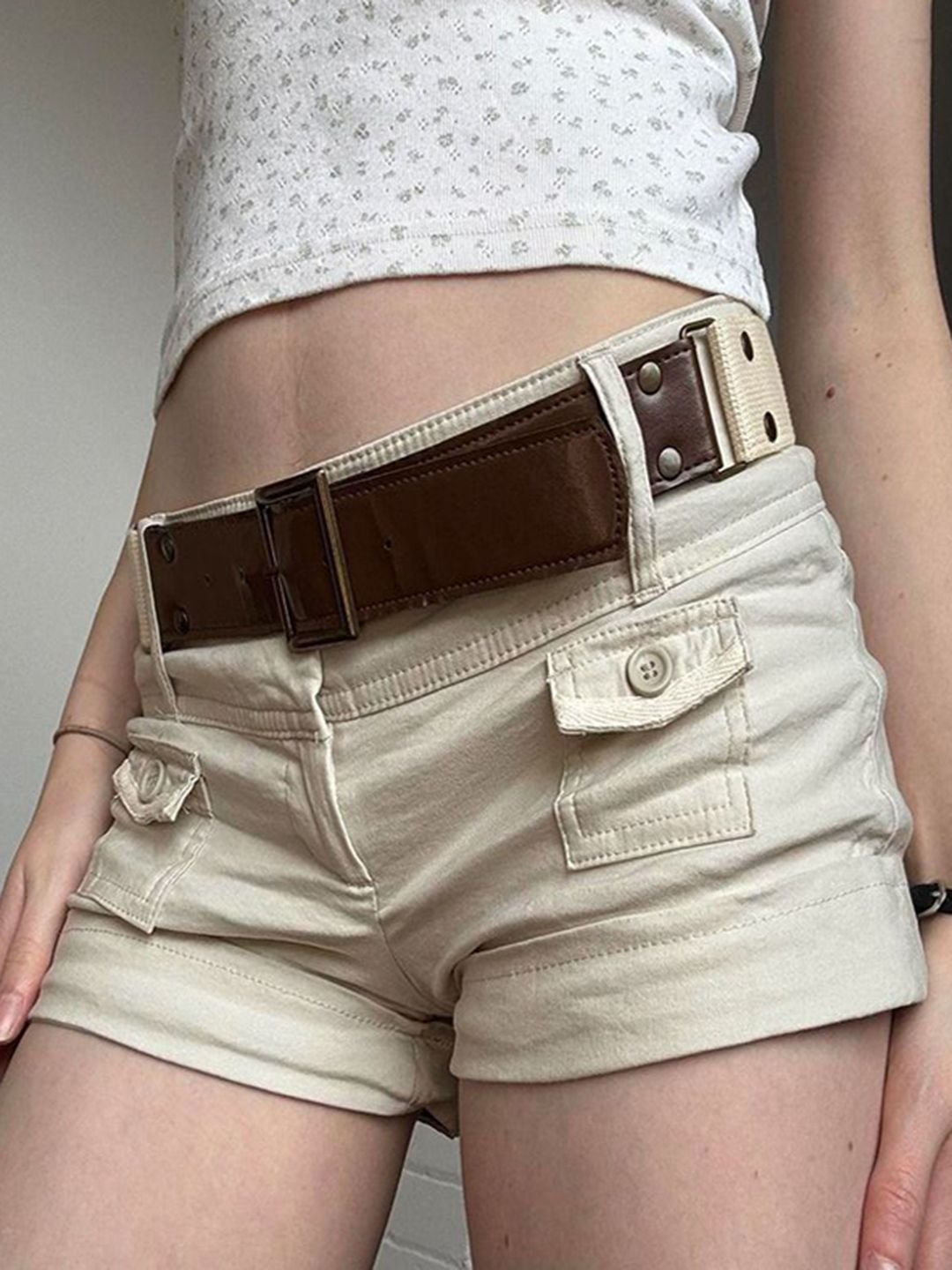 Beige Solid Regular Fit Short