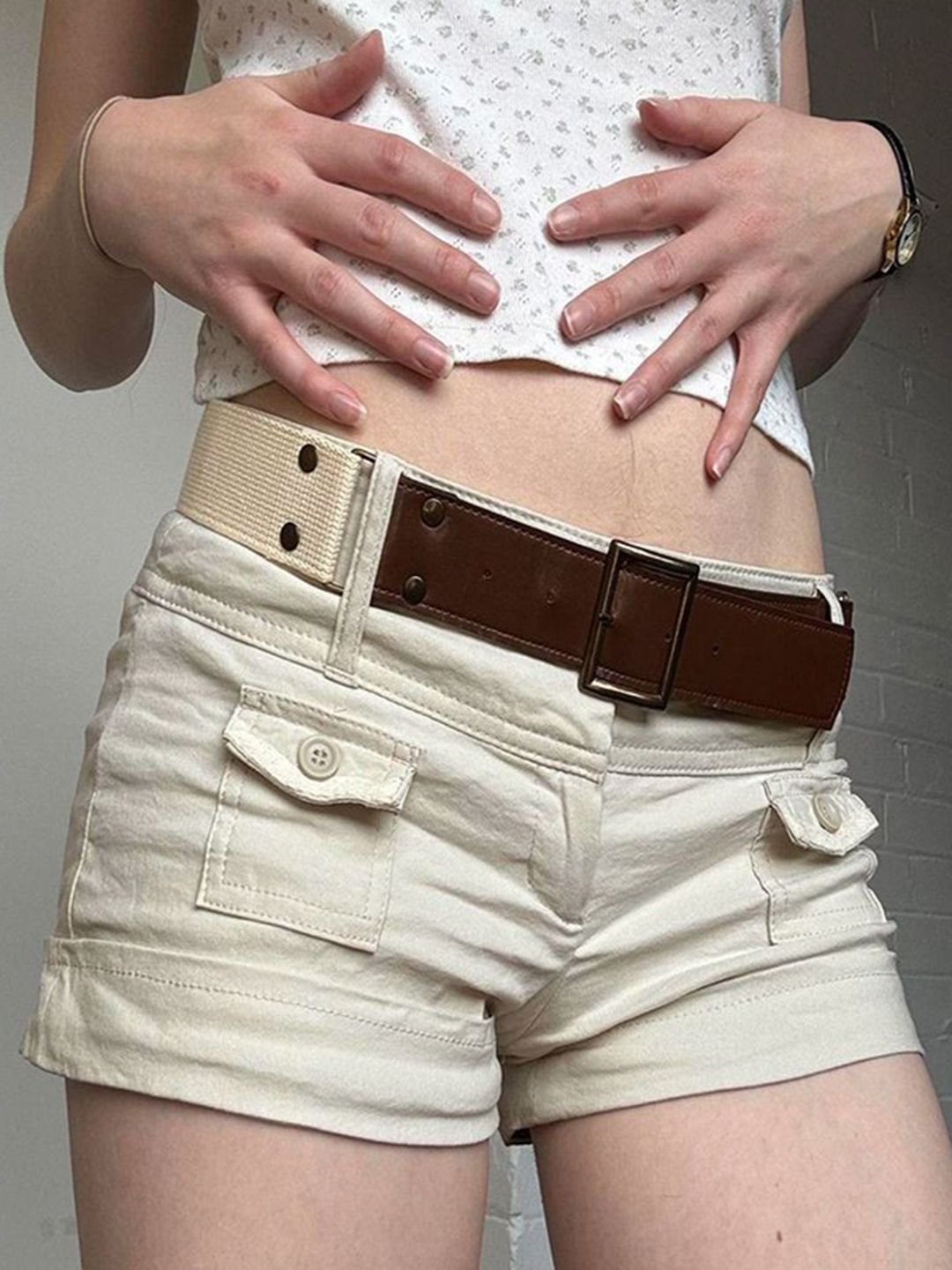 Beige Solid Regular Fit Short