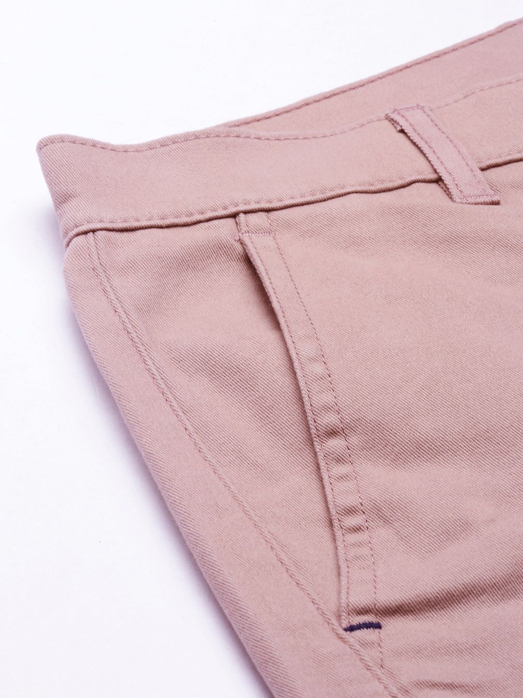 Men Slim Fit Solid Mid Rise Shorts
