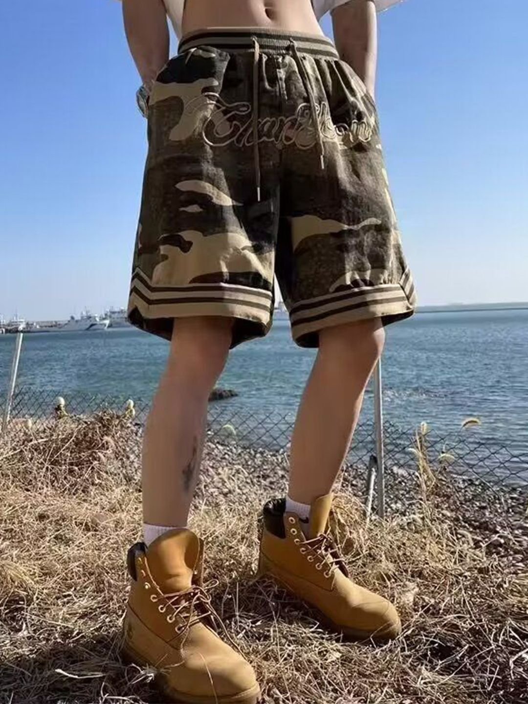 Men Camouflage Print Shorts