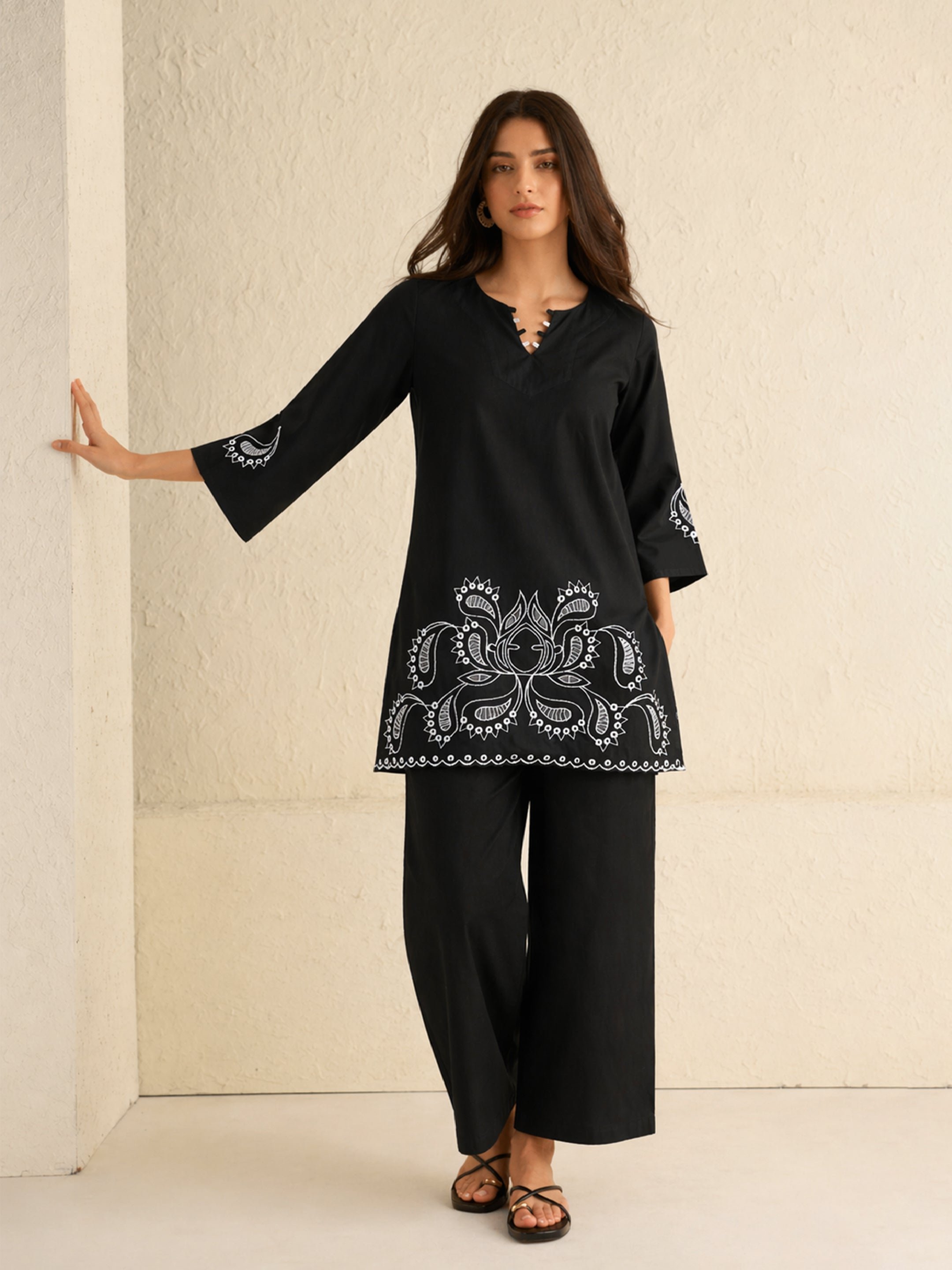 Black Embroidered Kurta and Straight Pants Set