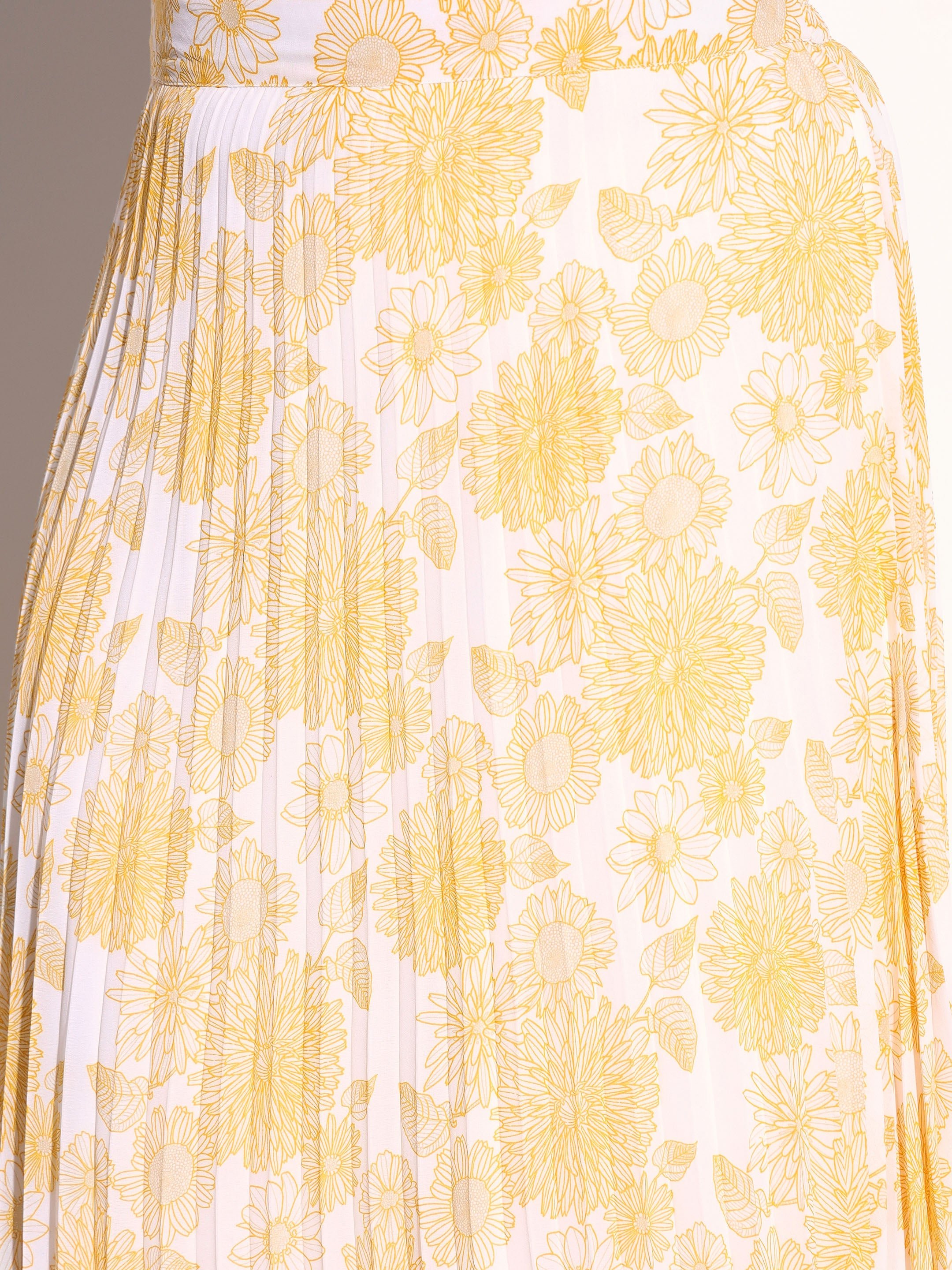 Plus Size Yellow Floral Print Accordion Pleated Maxi Skirt 
