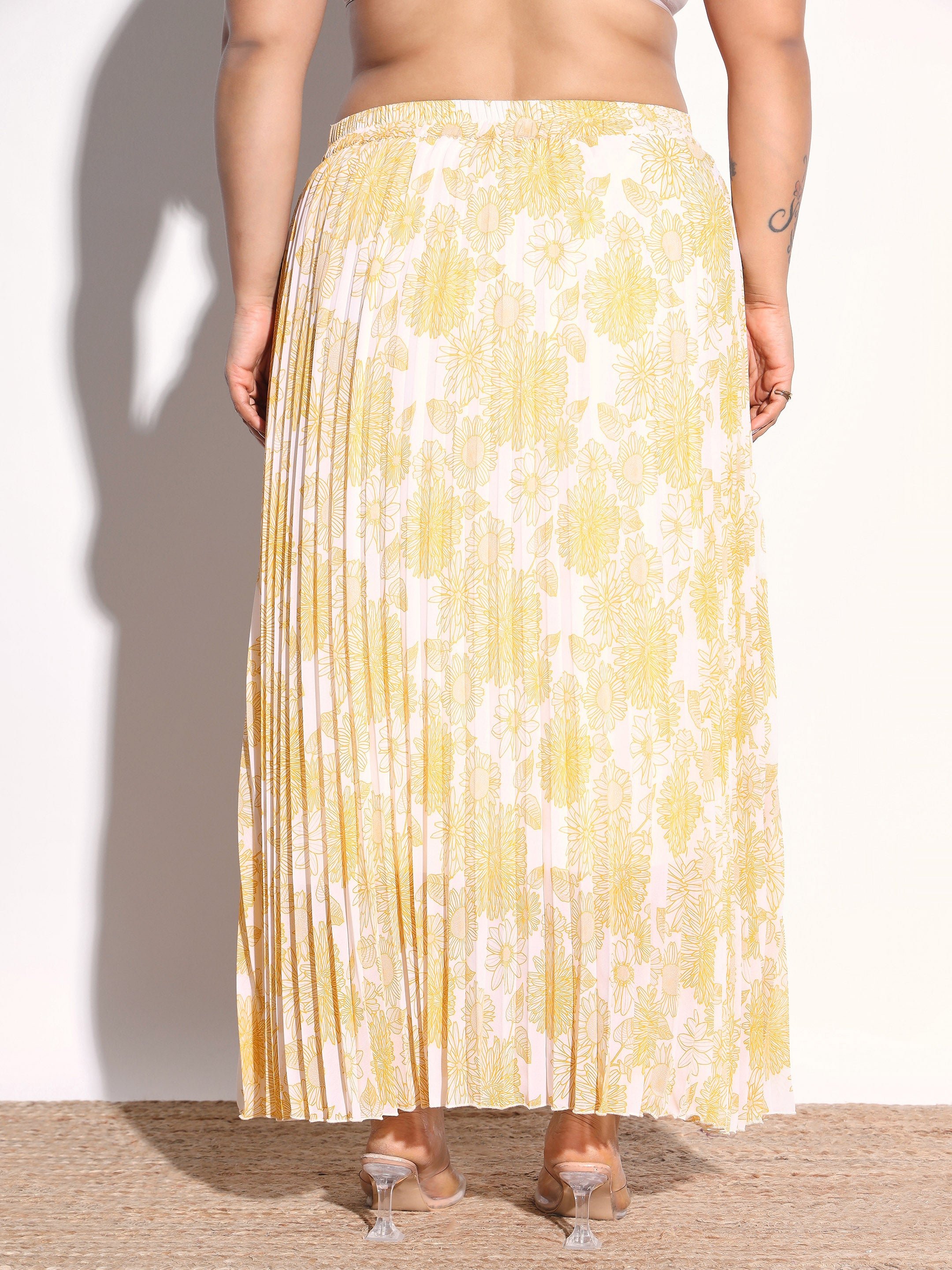 Plus Size Yellow Floral Print Accordion Pleated Maxi Skirt 