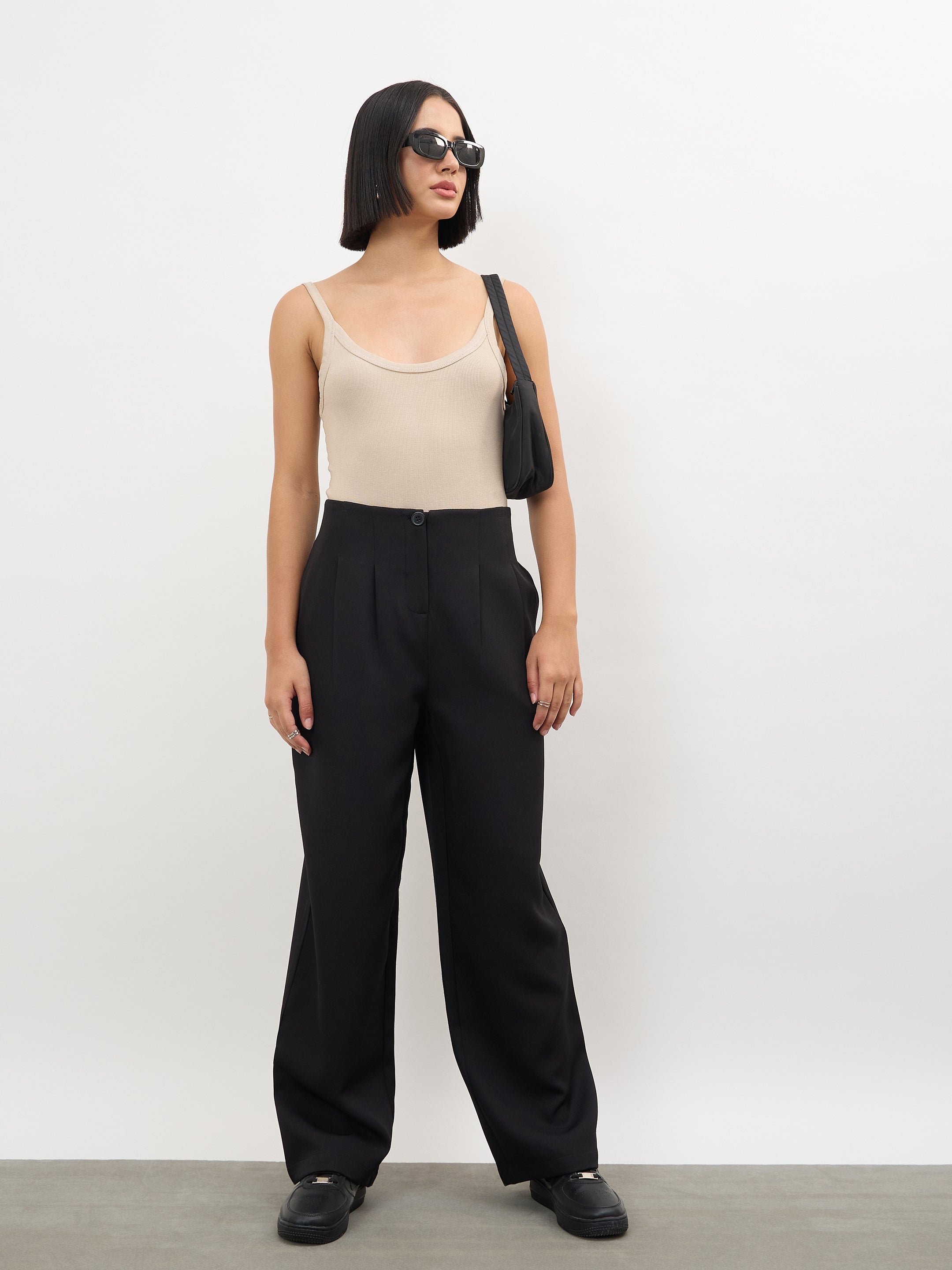 Black Dual-Dart No-Waistband Korean Pants