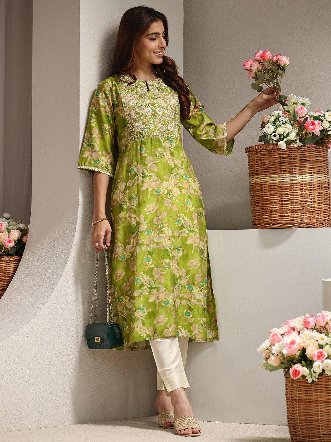 Green Printed Silk Blend Straight Kurta