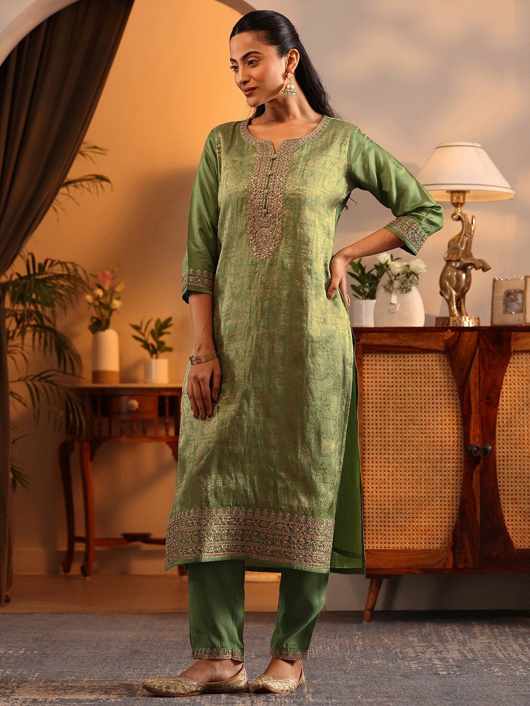 Green Self Design Silk Blend Straight Kurta, Trousers and Dupatta Set