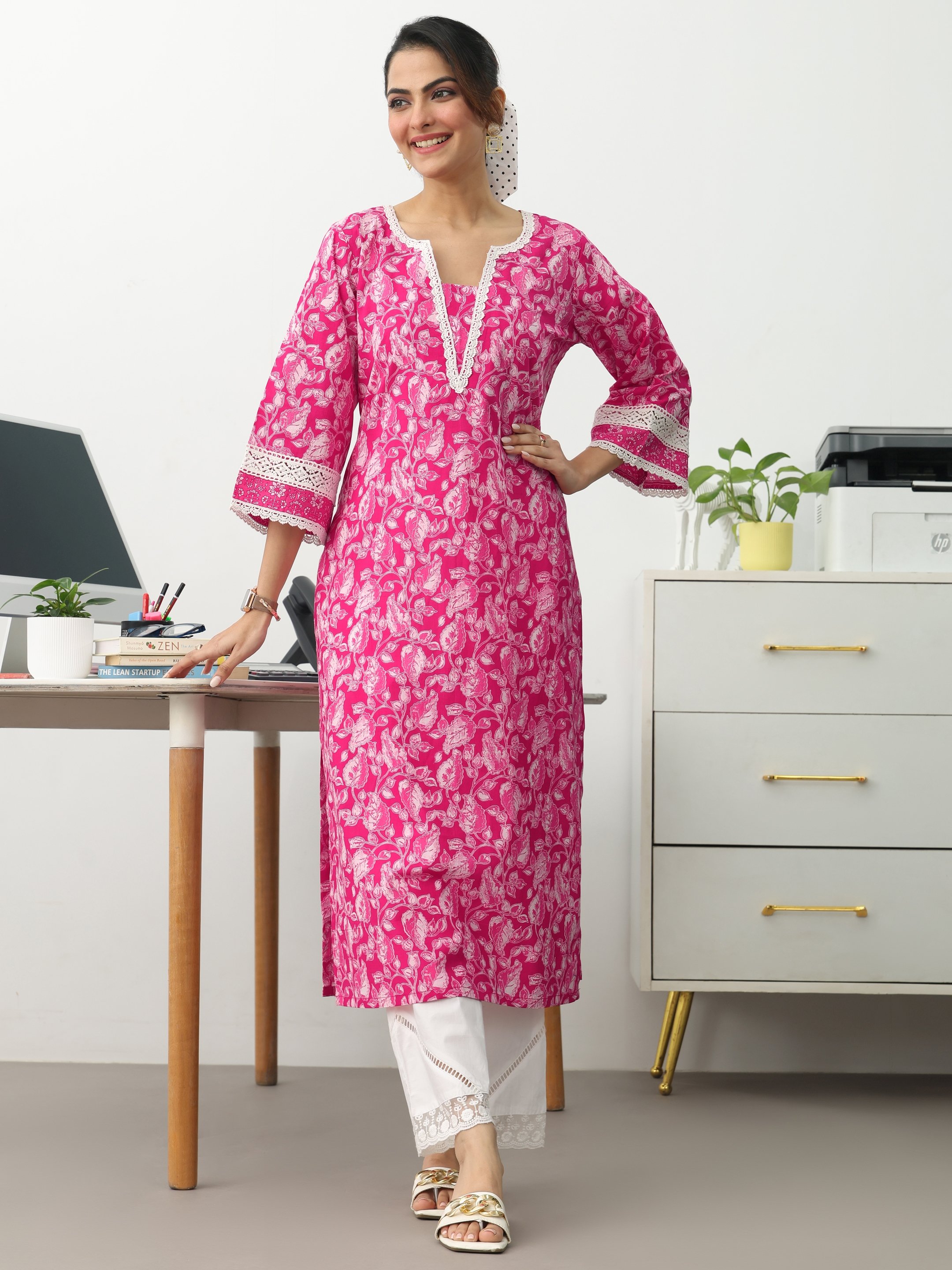 Pink Printed Cotton Blend Straight Kurta