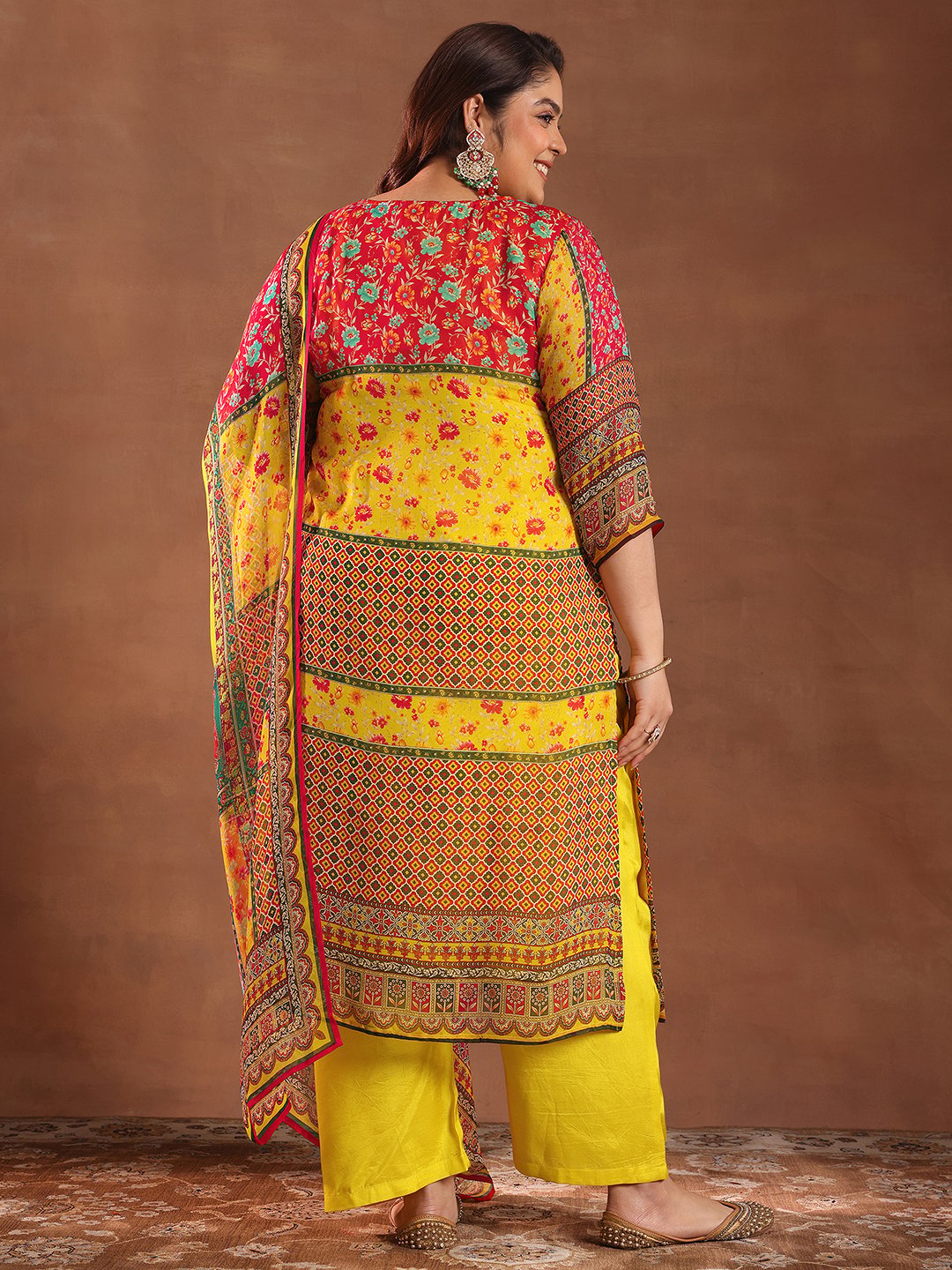 Plus Size Embellished Organza Straight Kurta, Trousers And Dupatta Set