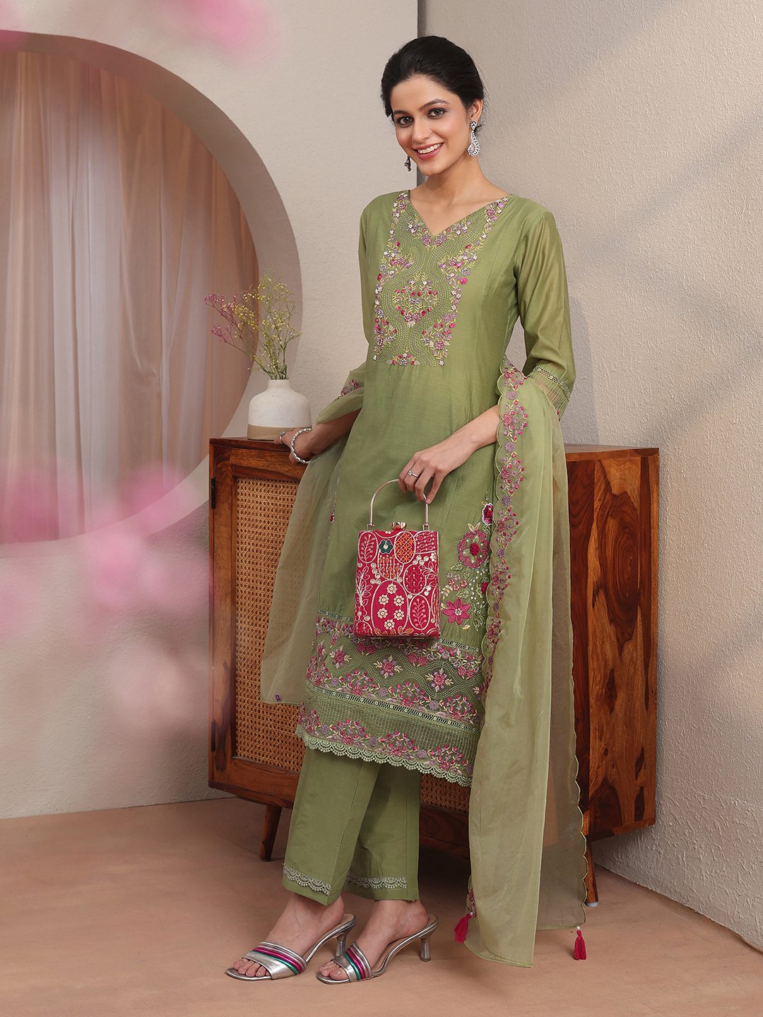 Green Embroidered Silk Blend Straight Kurta with Trousers and Dupatta