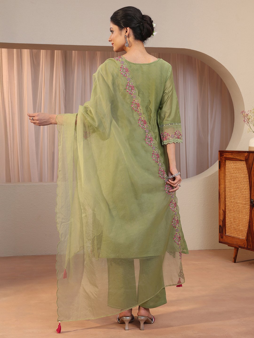 Green Embroidered Silk Blend Straight Kurta with Trousers and Dupatta