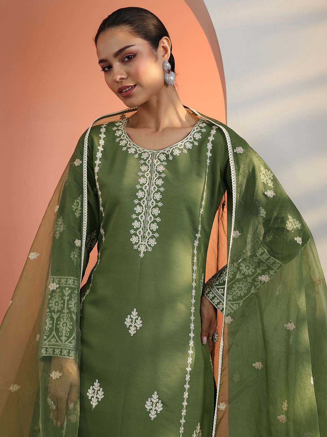 Green Embroidered Silk Blend Straight Kurta with Trousers and Dupatta