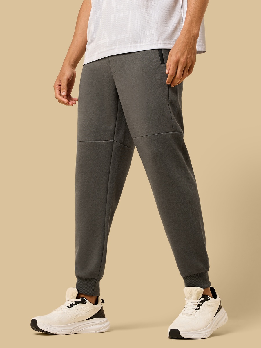 Relaxed Fit Pique Joggers