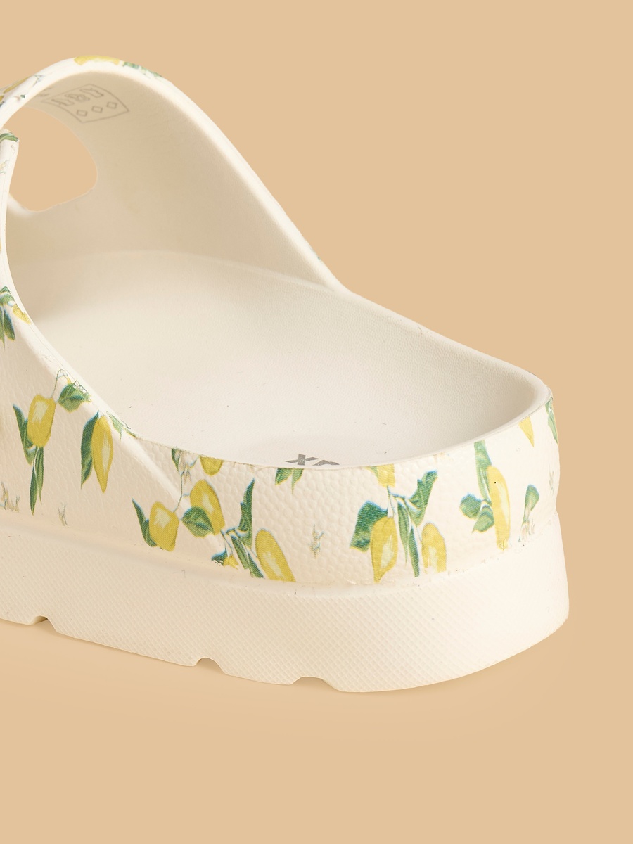 Lemon Print Buckle Accent Slides