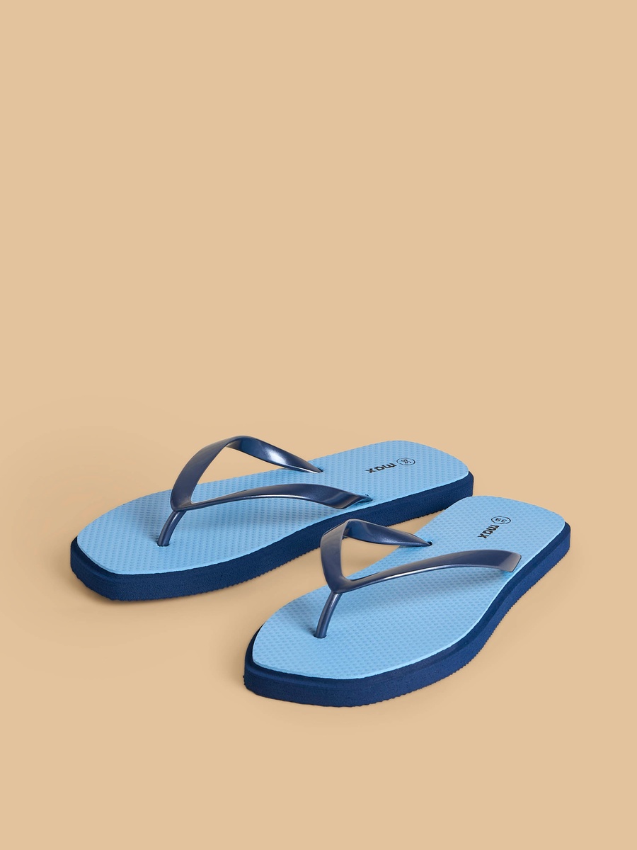 Textured Beach Slippers