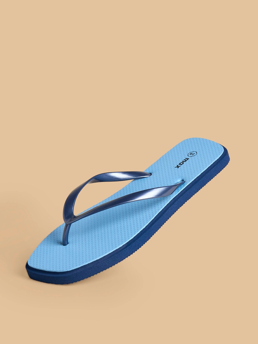 Textured Beach Slippers