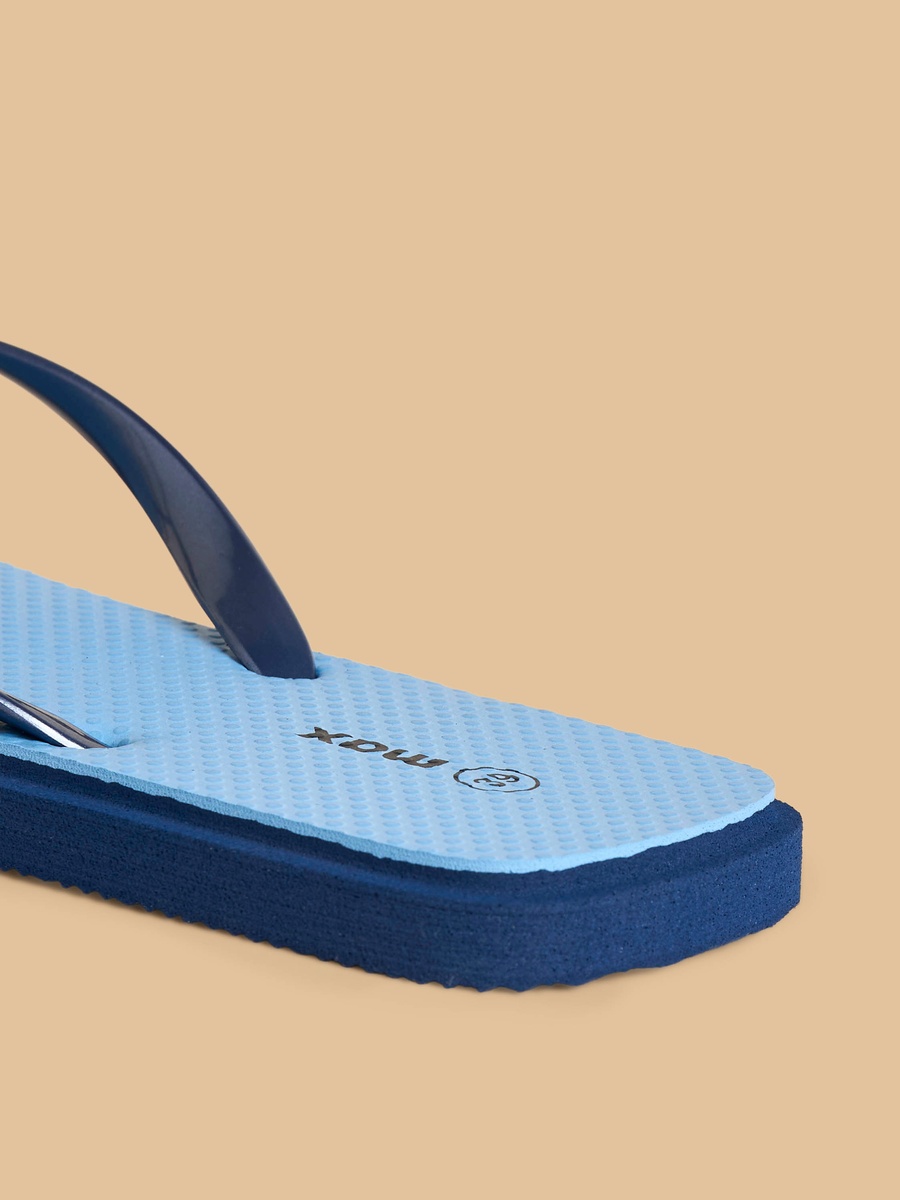 Textured Beach Slippers