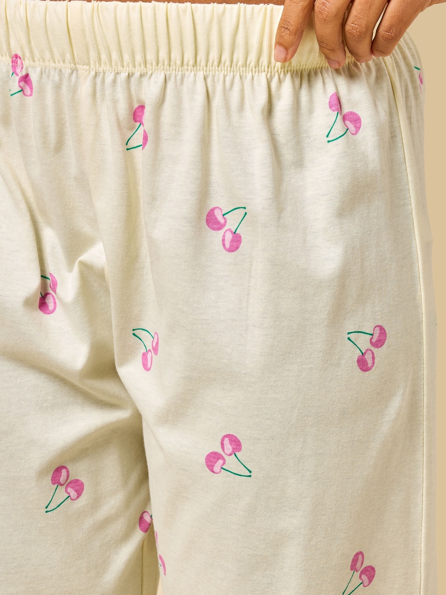 Winnie the Pooh Print Cotton Pyjama Set