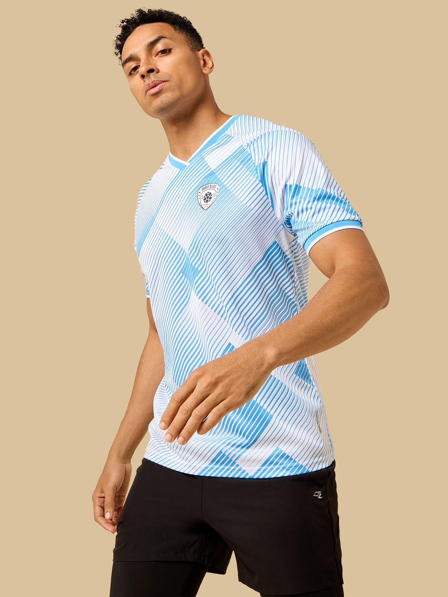 Brave Blues Print V Neck T-Shirt