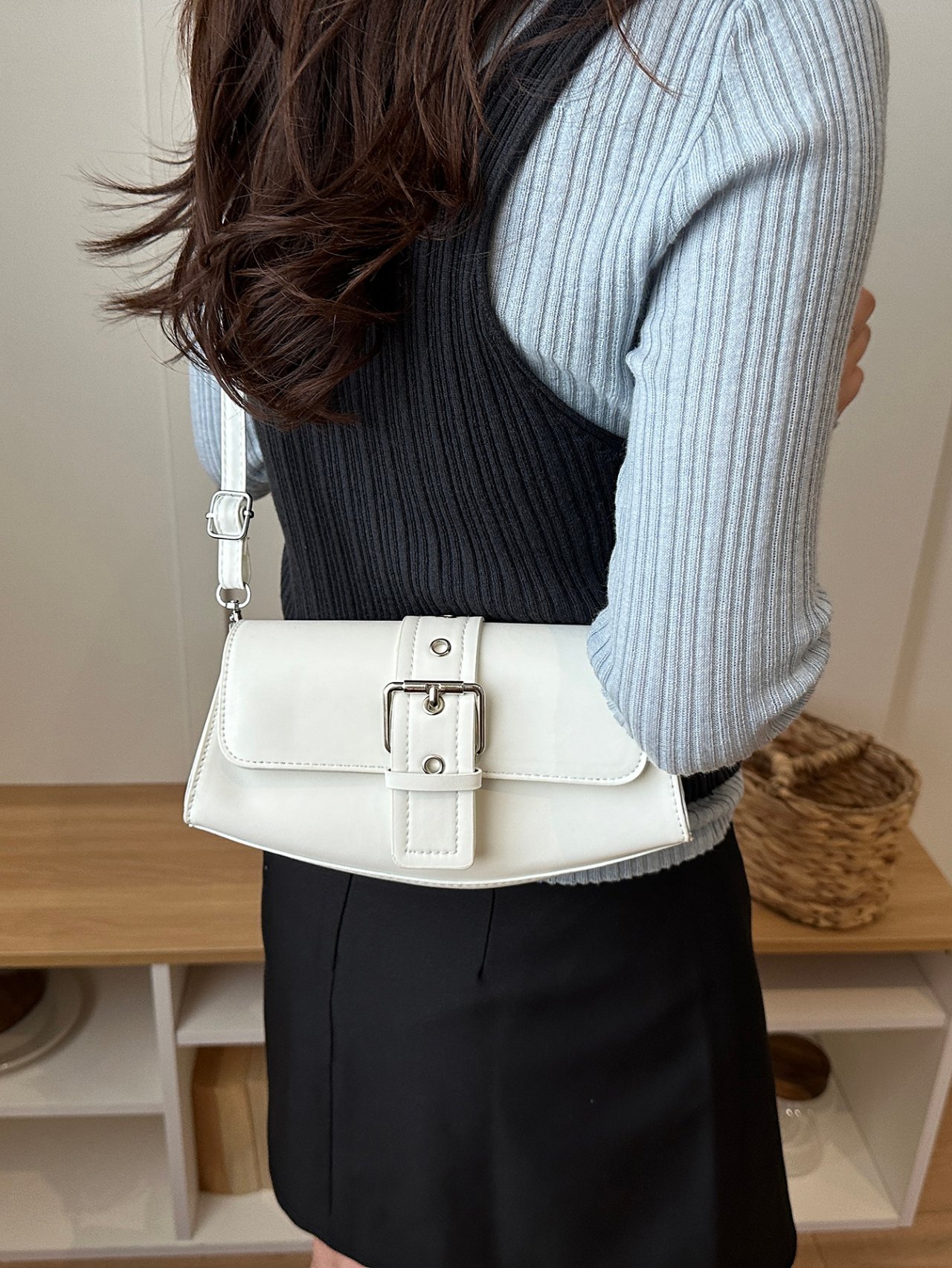Flap Buckle Detail Crossbody Bag