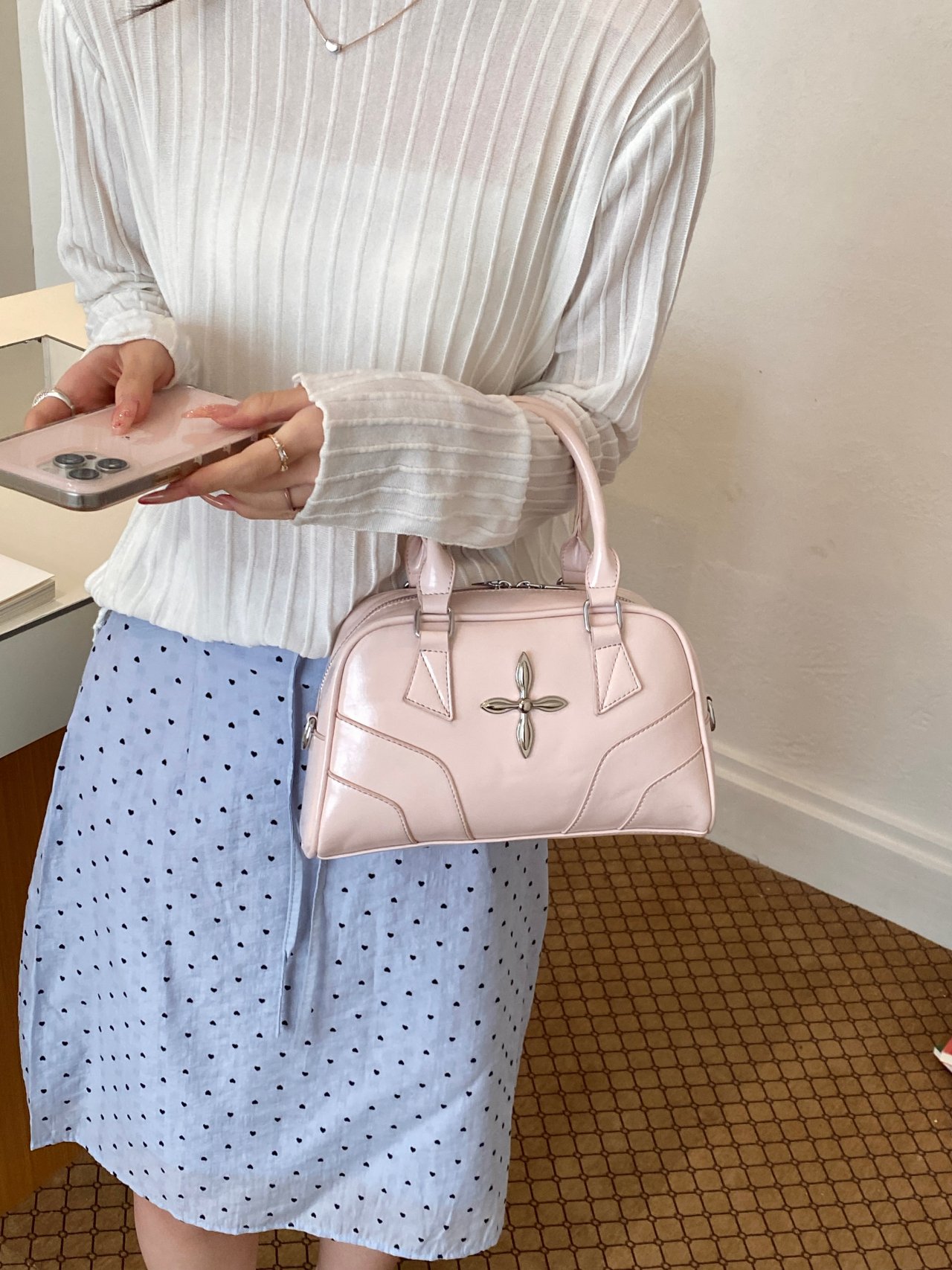Metal Decor Handbag with Zip Closure