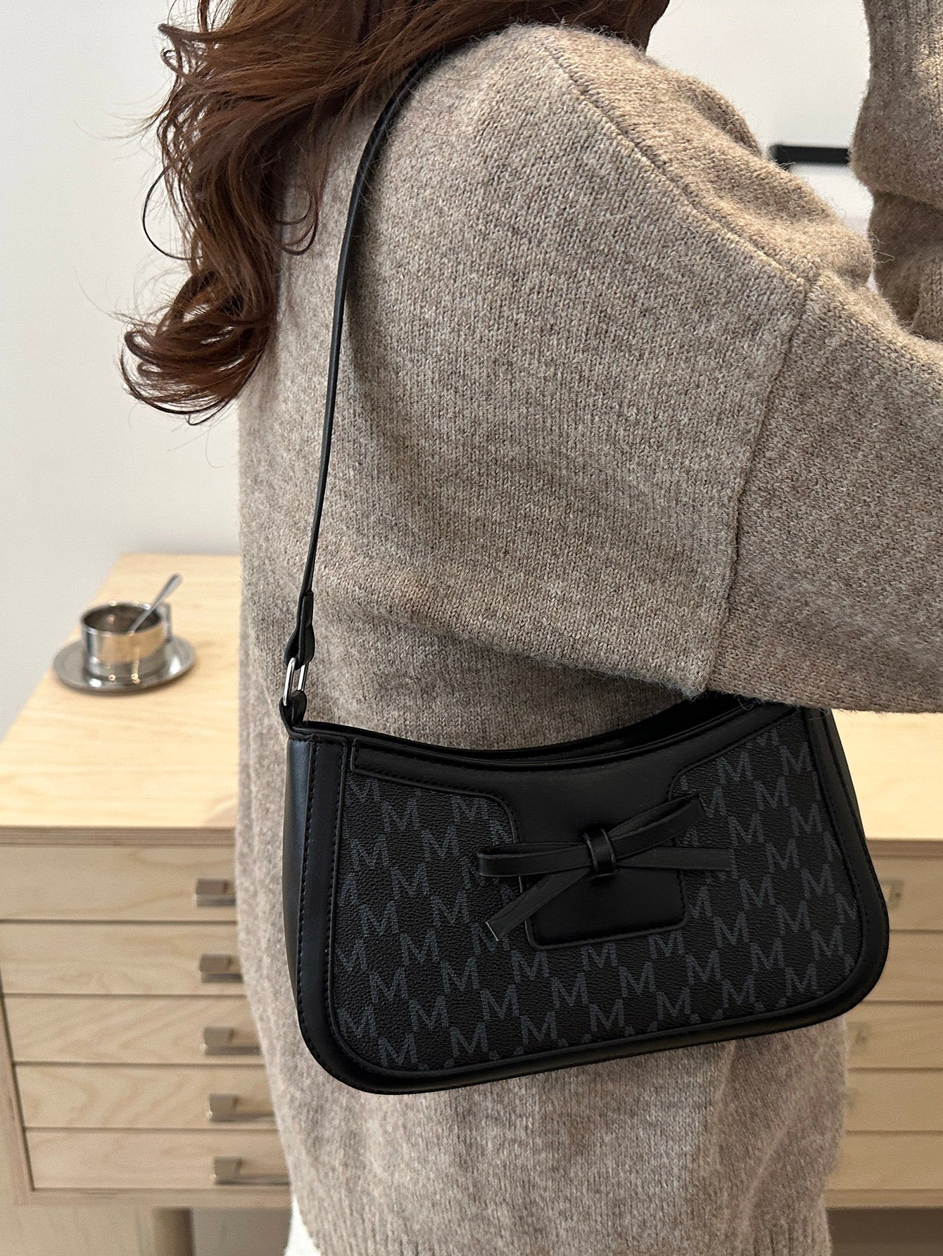 Bow Detail Printed Shoulder Bag