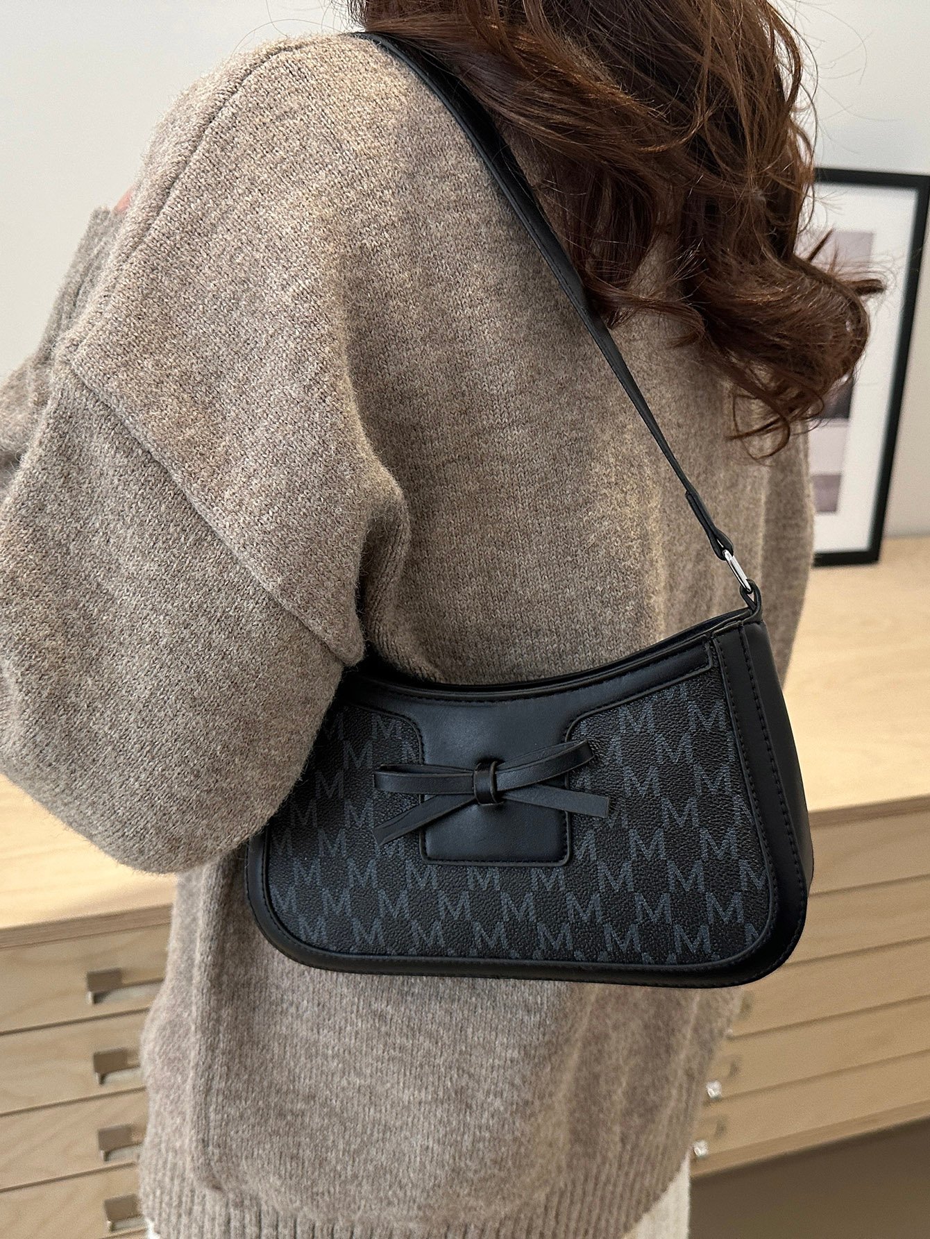 Bow Detail Printed Shoulder Bag