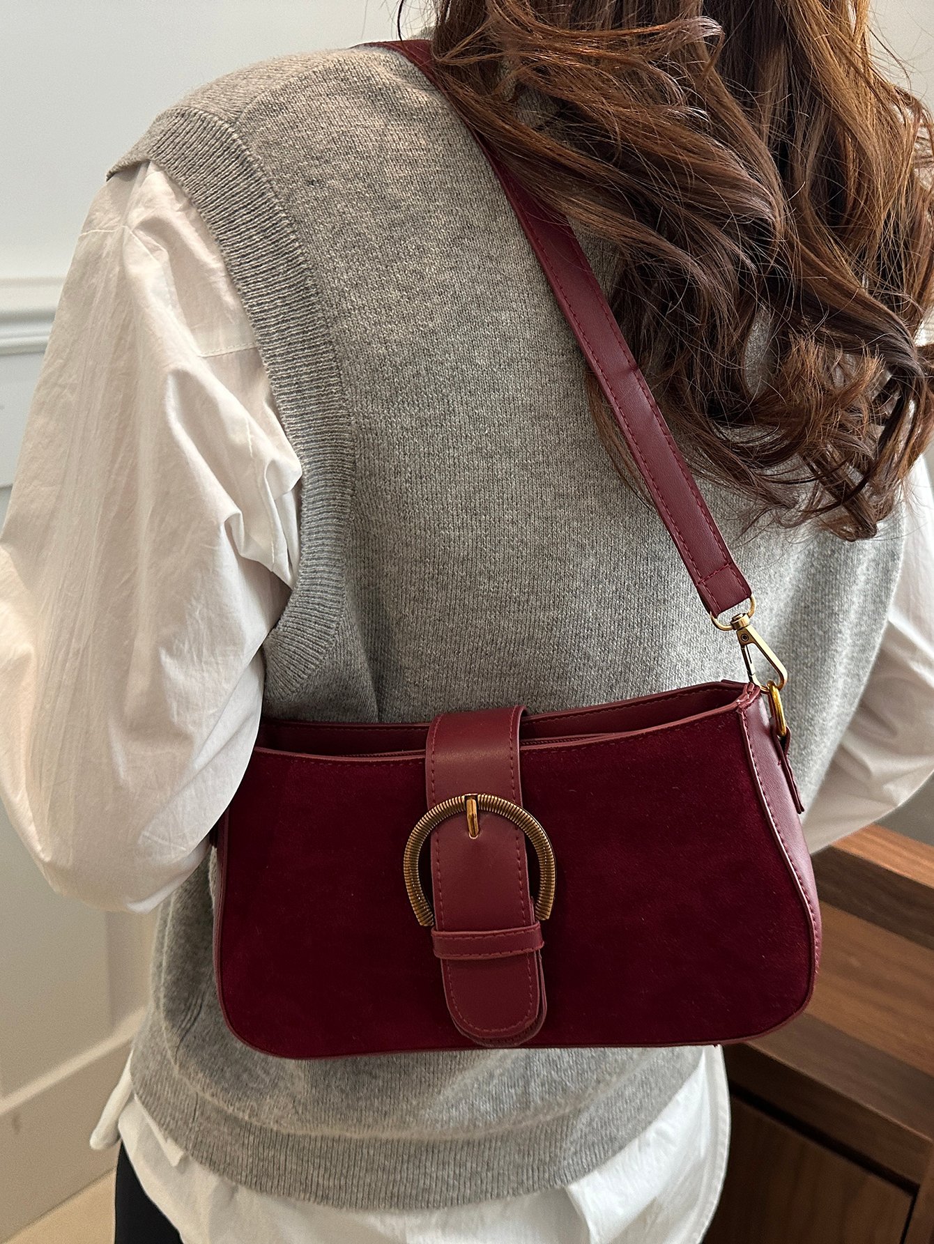 Solid Buckle Flap Detail Shoulder Bag