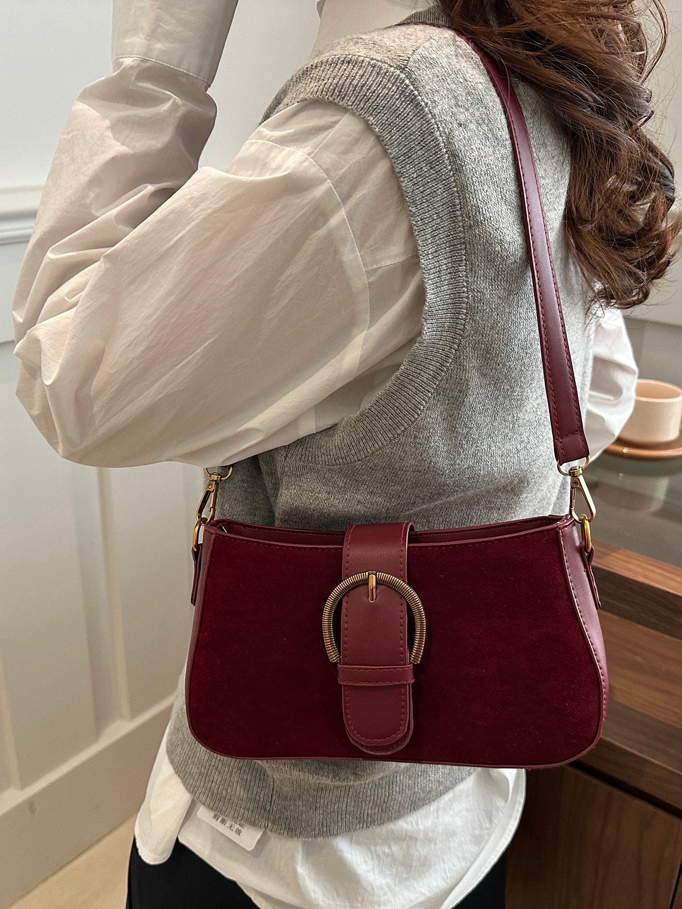 Solid Buckle Flap Detail Shoulder Bag