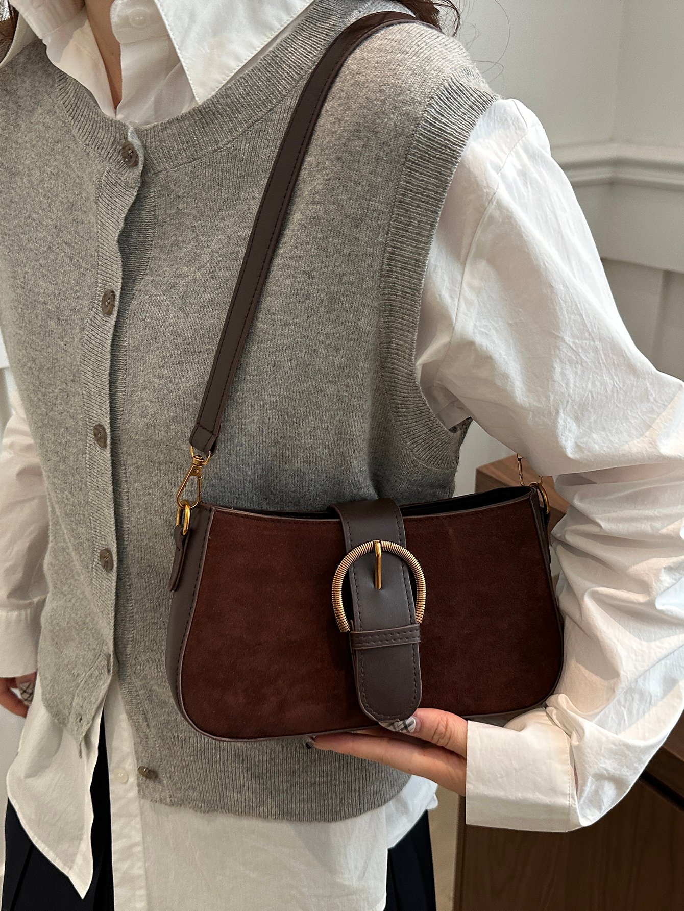 Solid Buckle Flap Detail Shoulder Bag