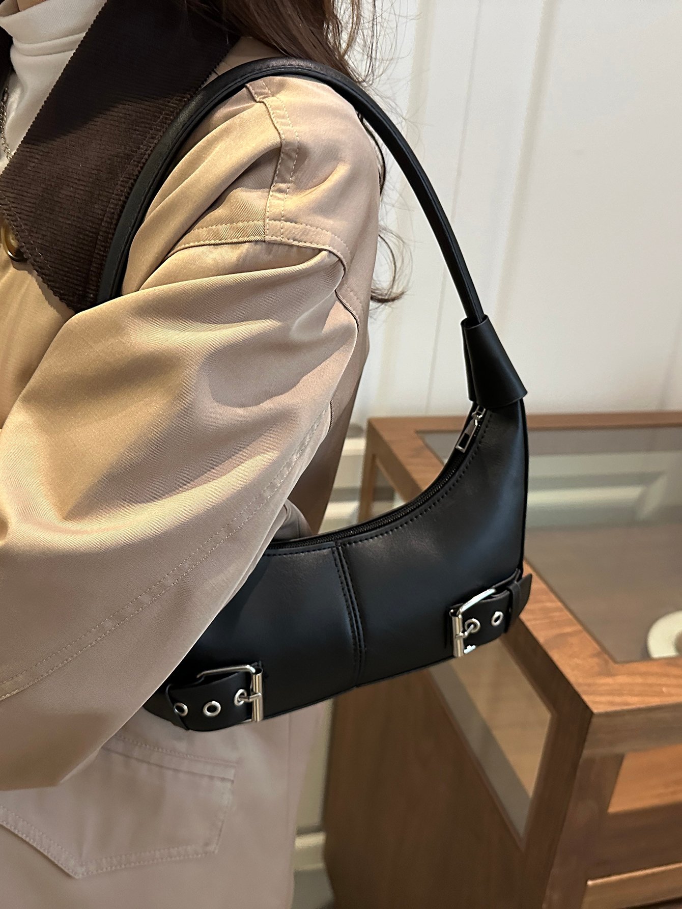 Side Buckle Detail Shoulder Bag