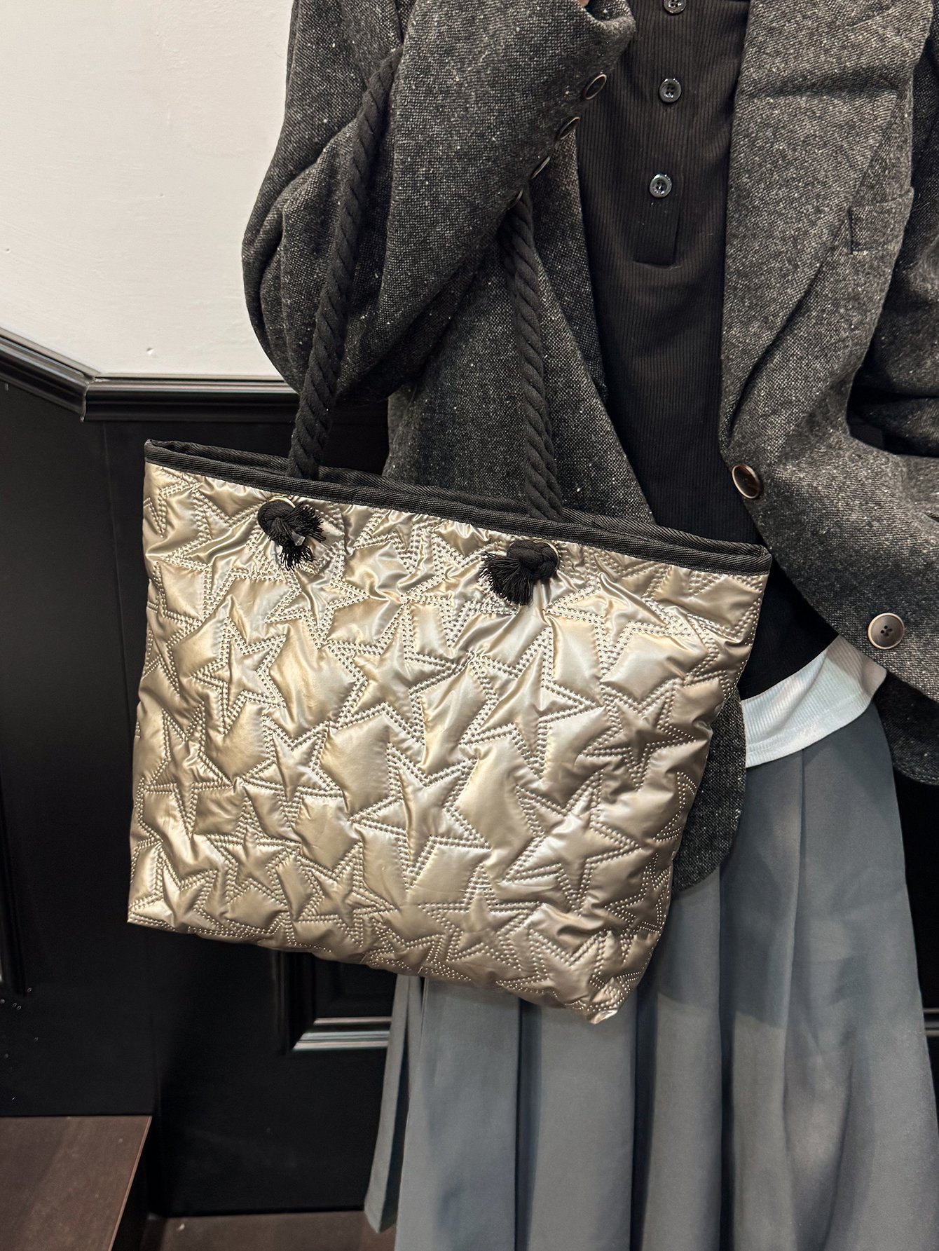Quilted Star Pattern Shoulder Bag