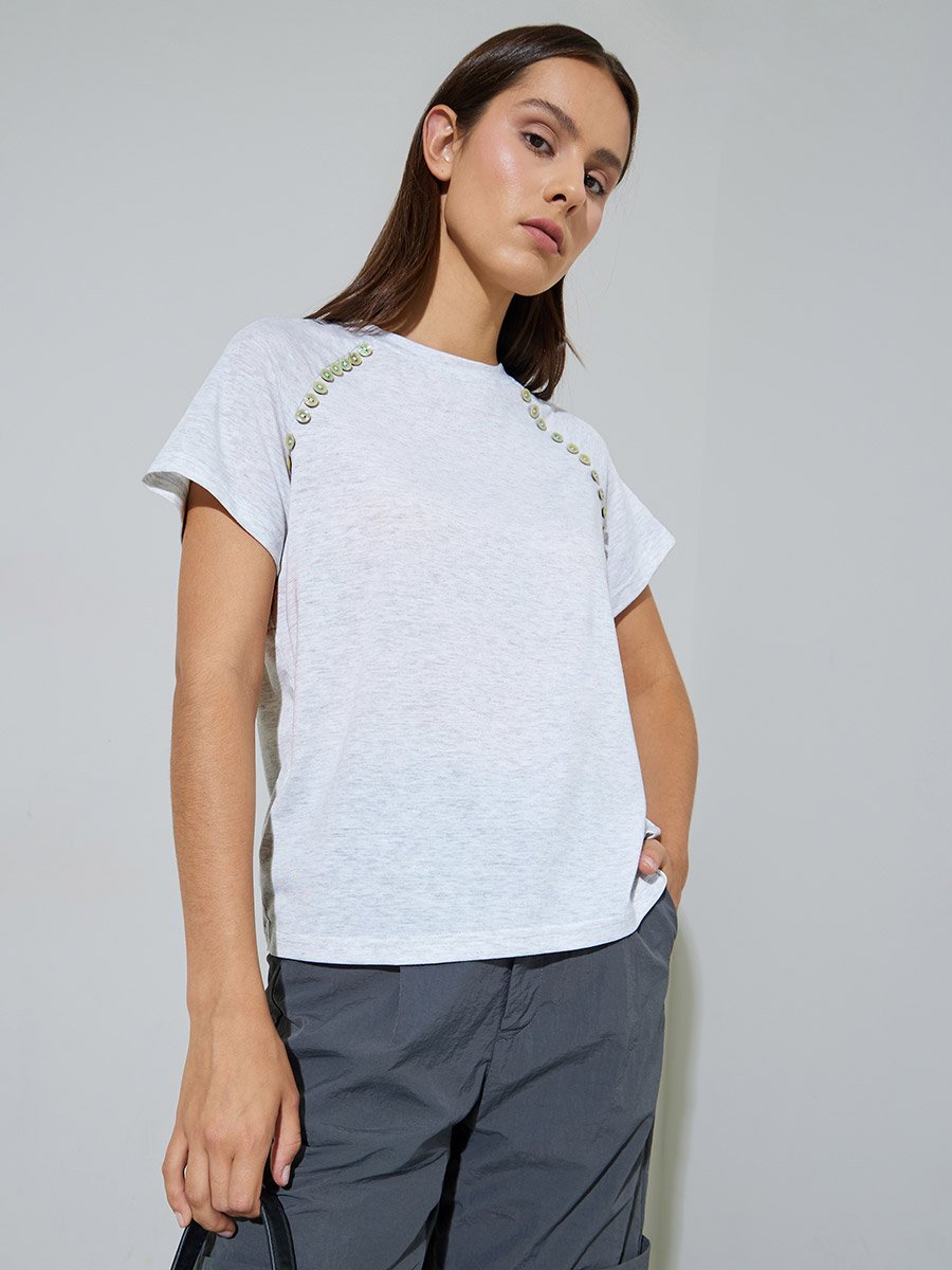 Grey Solid Button Details Raglan Sleeves T-Shirt