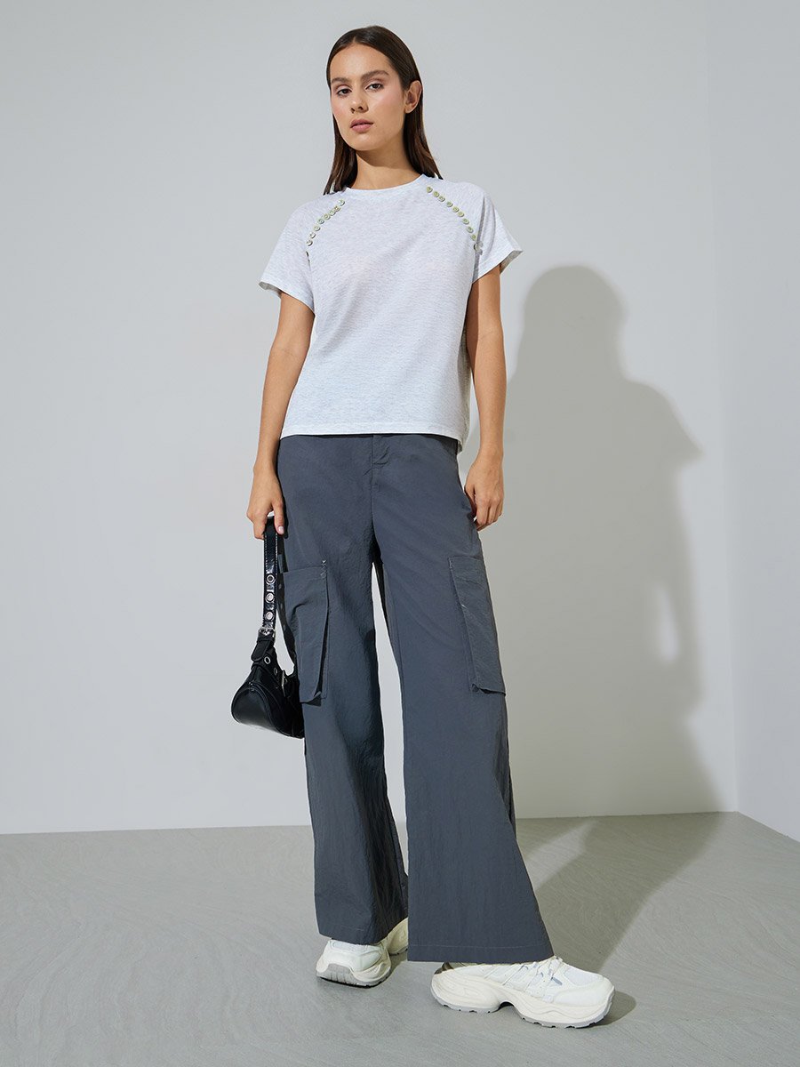 Grey Solid Button Details Raglan Sleeves T-Shirt