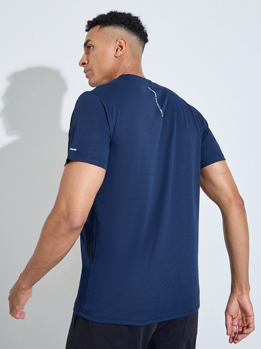 Men Lightweight Active Running T-Shirt with Reflector Print